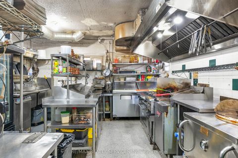 84 King Street W Oshawa ON L1H 1A6