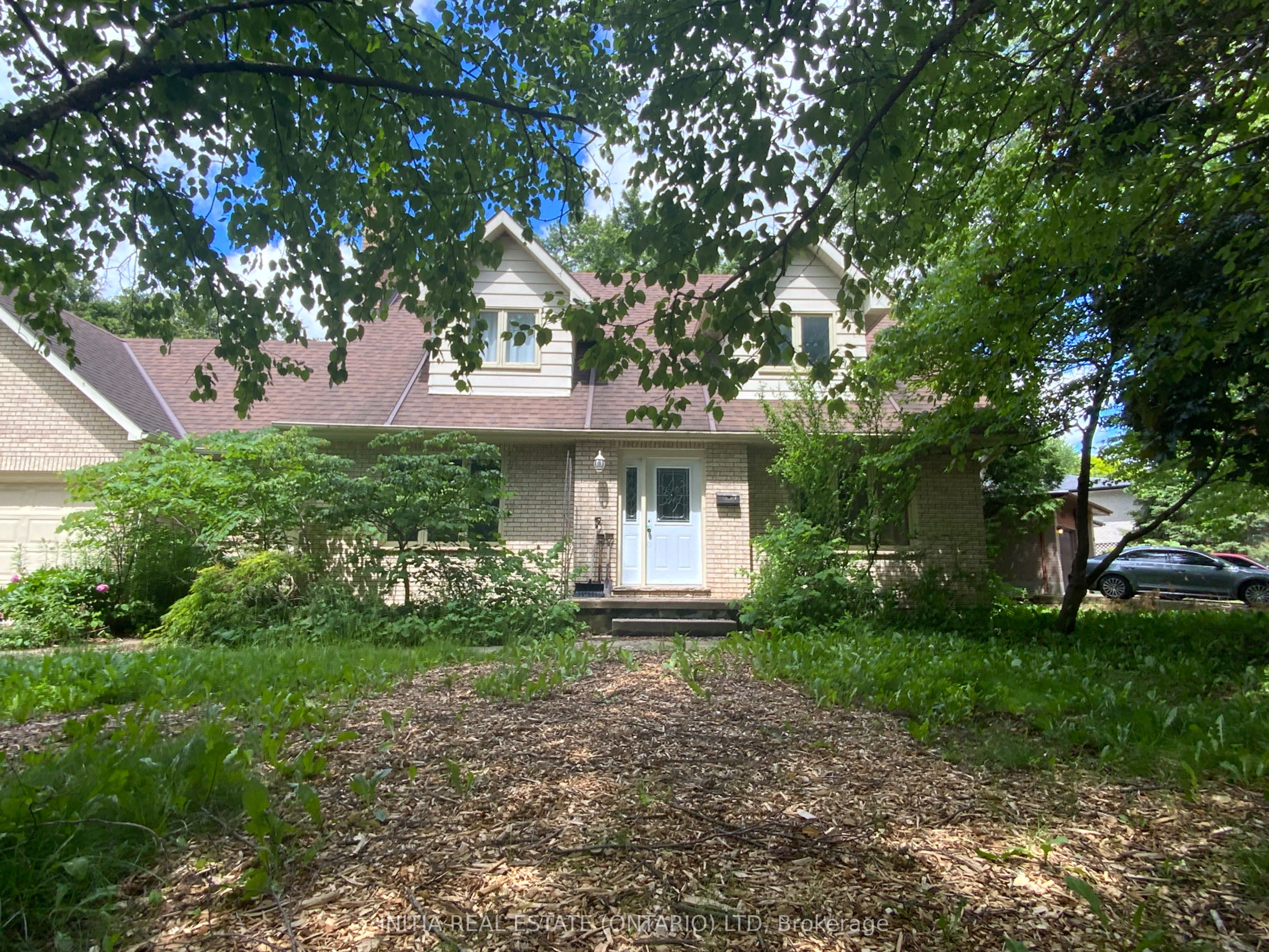 212 Chesham Place