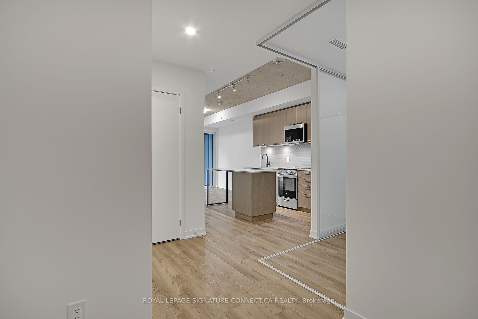 1808 St Clair Avenue 410