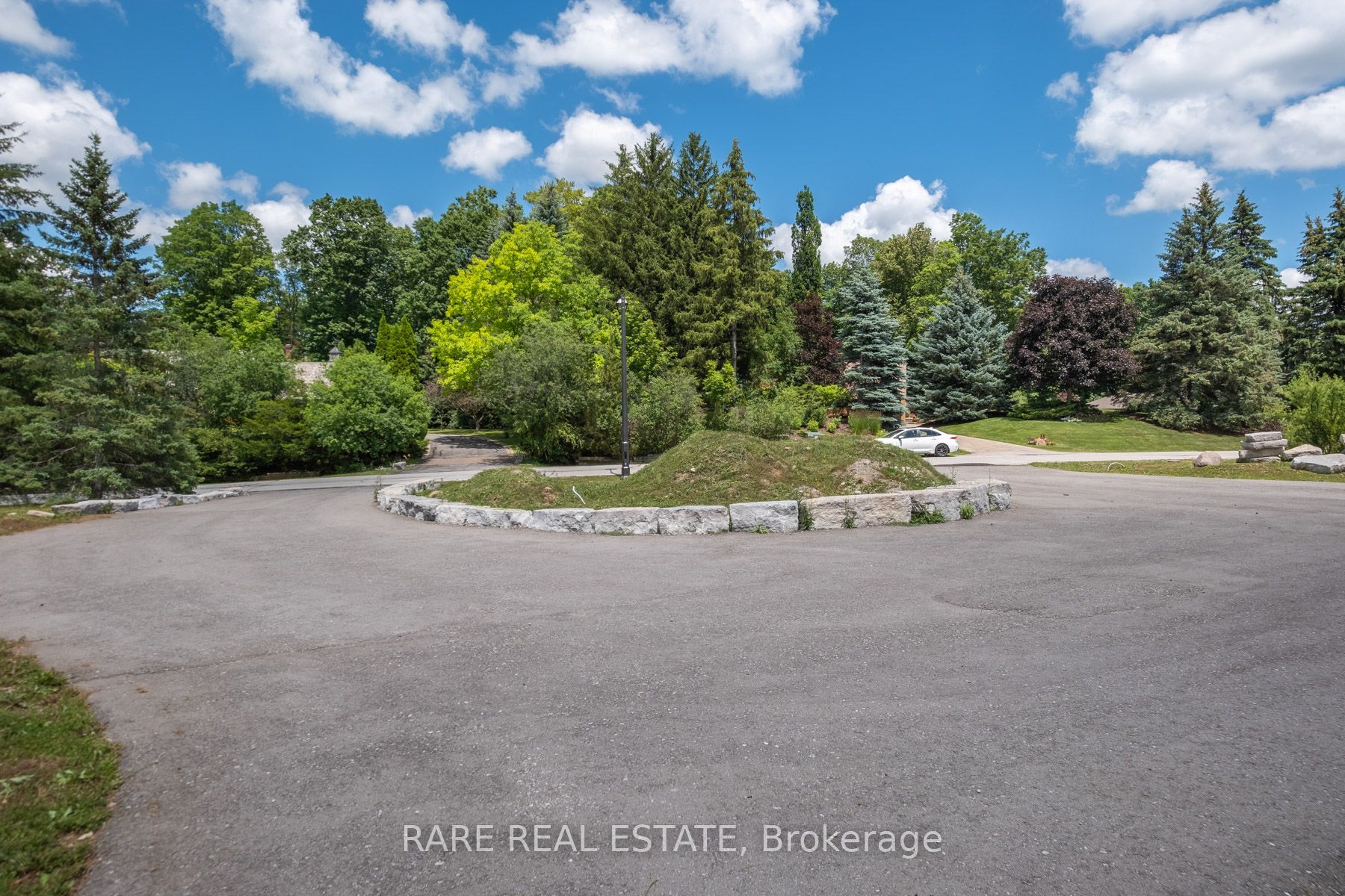 23 Valleyview Court