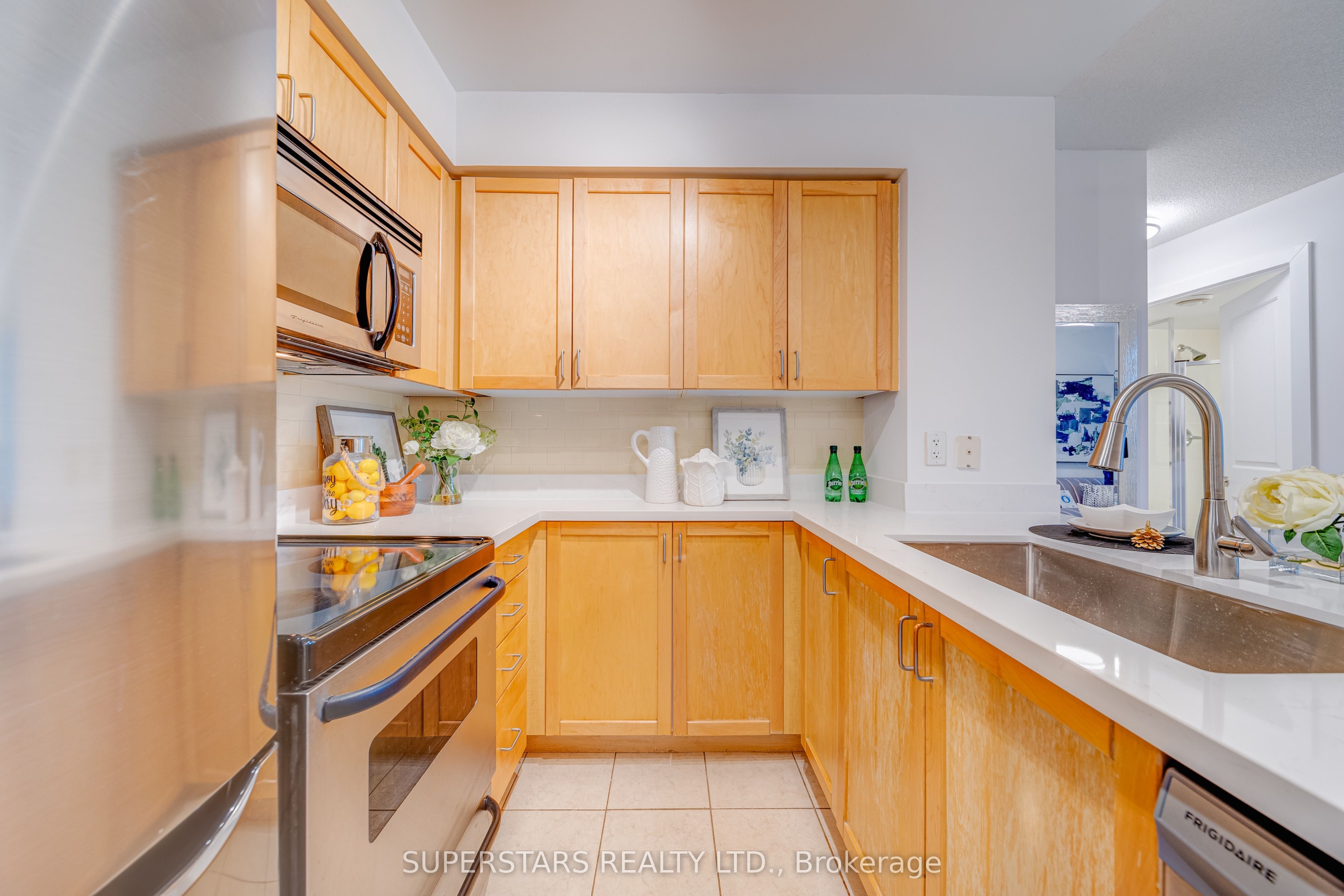 50 Lynn Williams Street 506