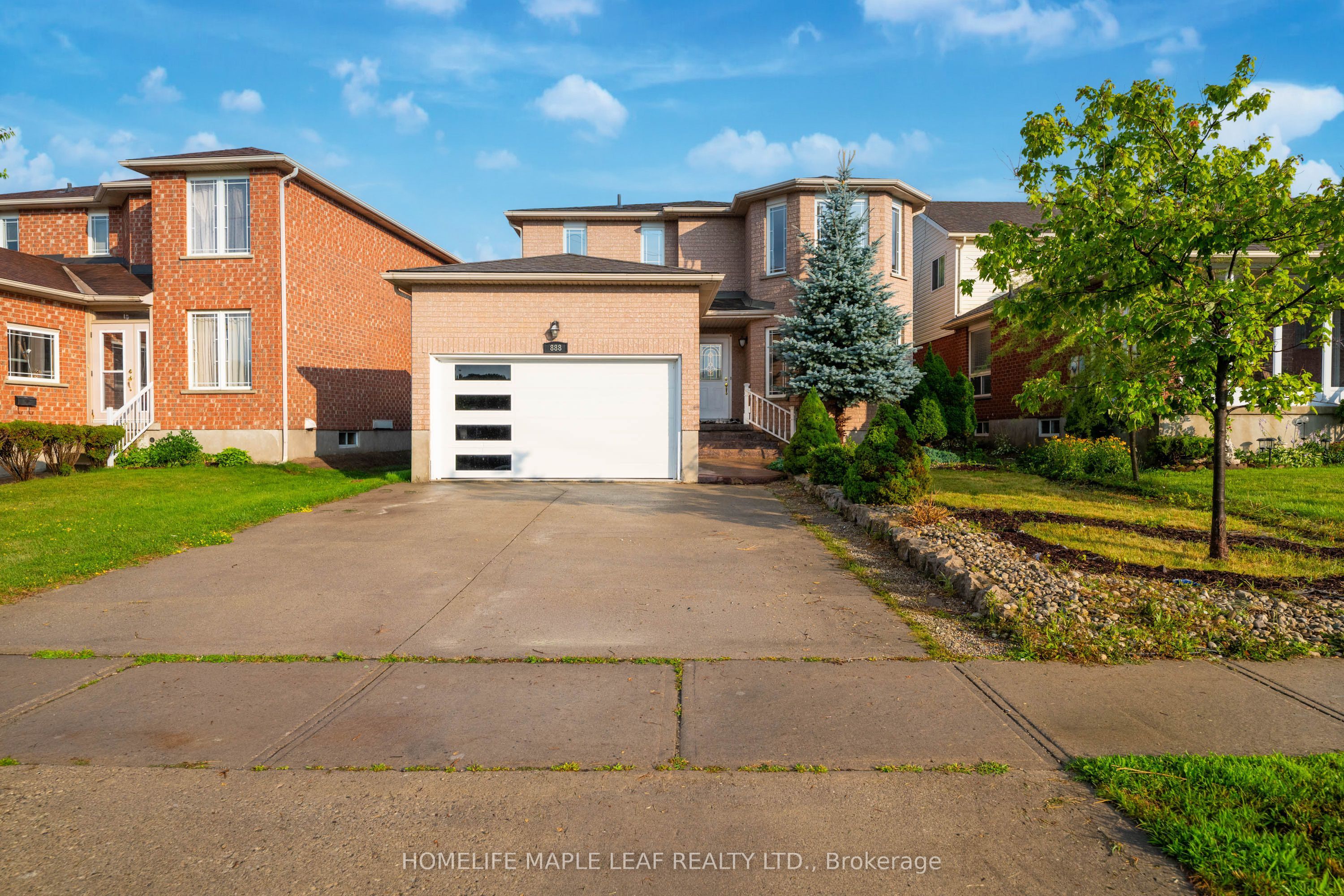 888 Paisley Road
