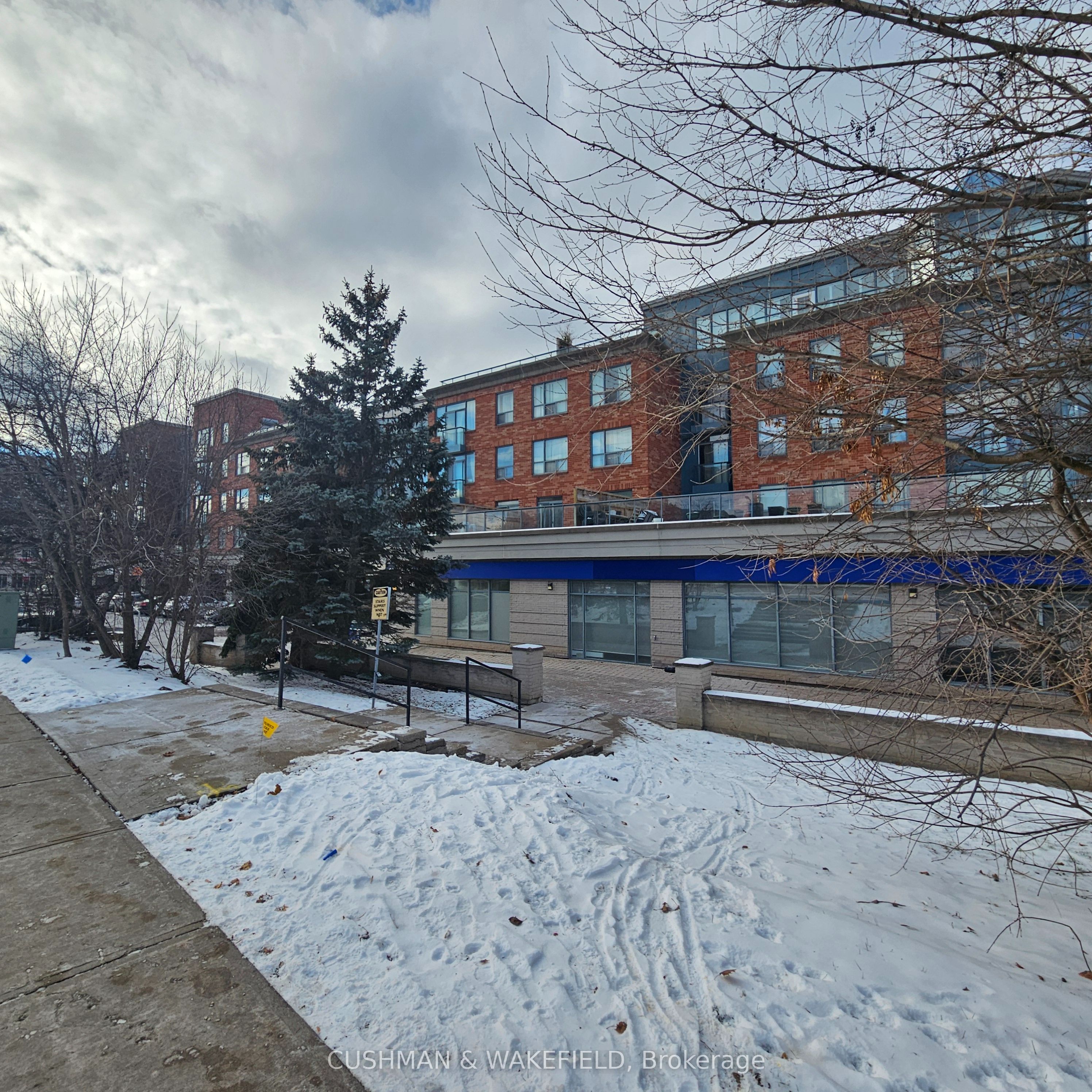 7398 Yonge Street