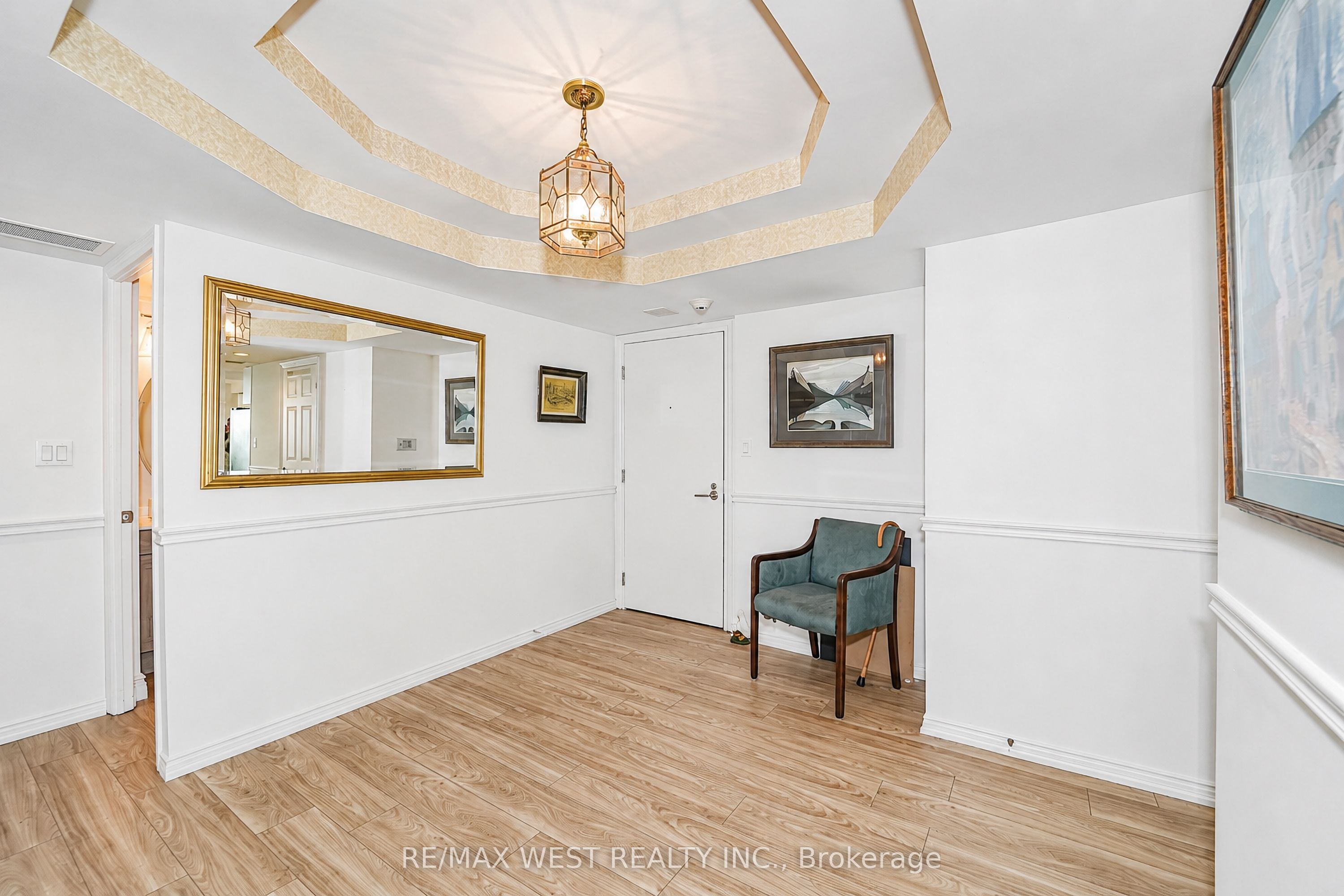 700 Wilson Road N 305