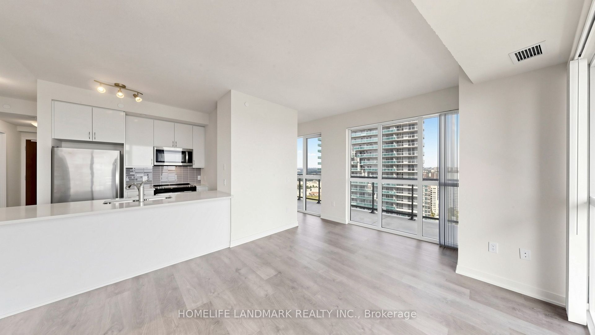 38 Annie Craig Drive 2702