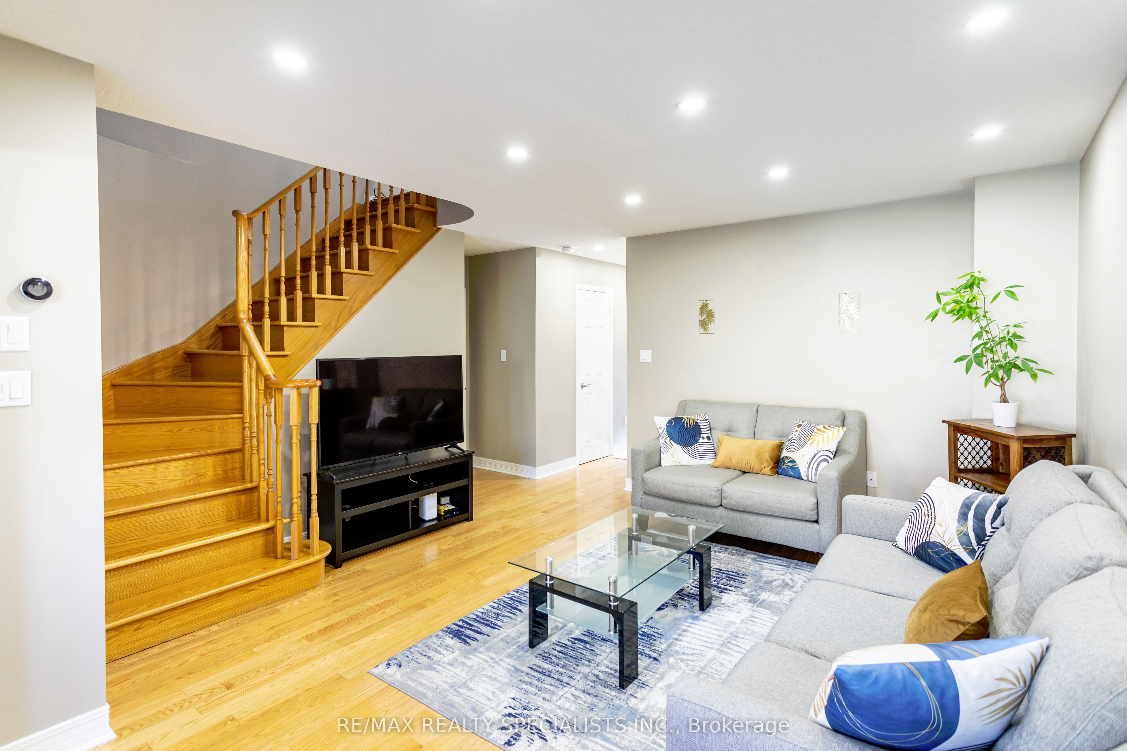 75 David Todd Avenue