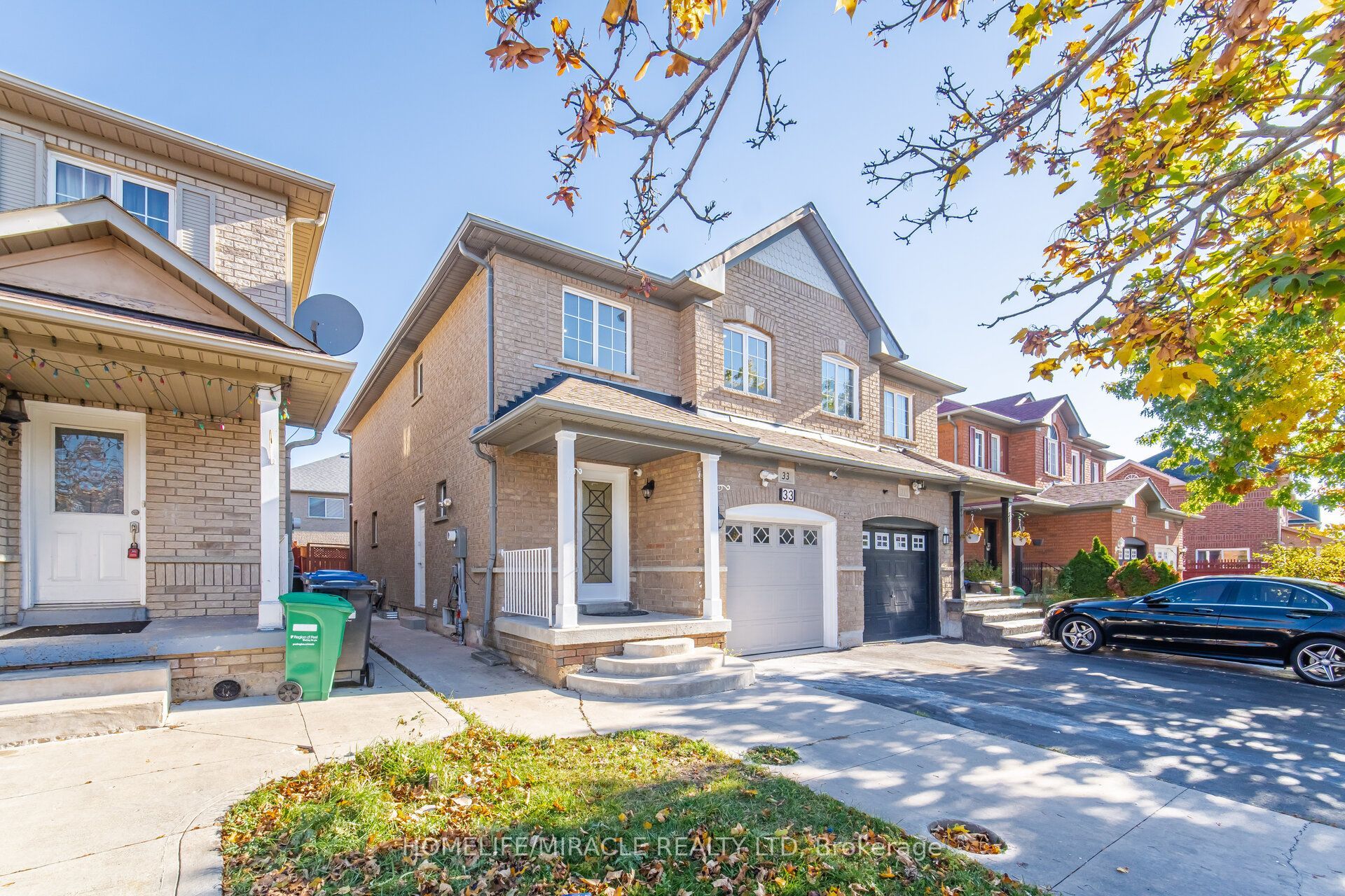 33 Ridgefield Court