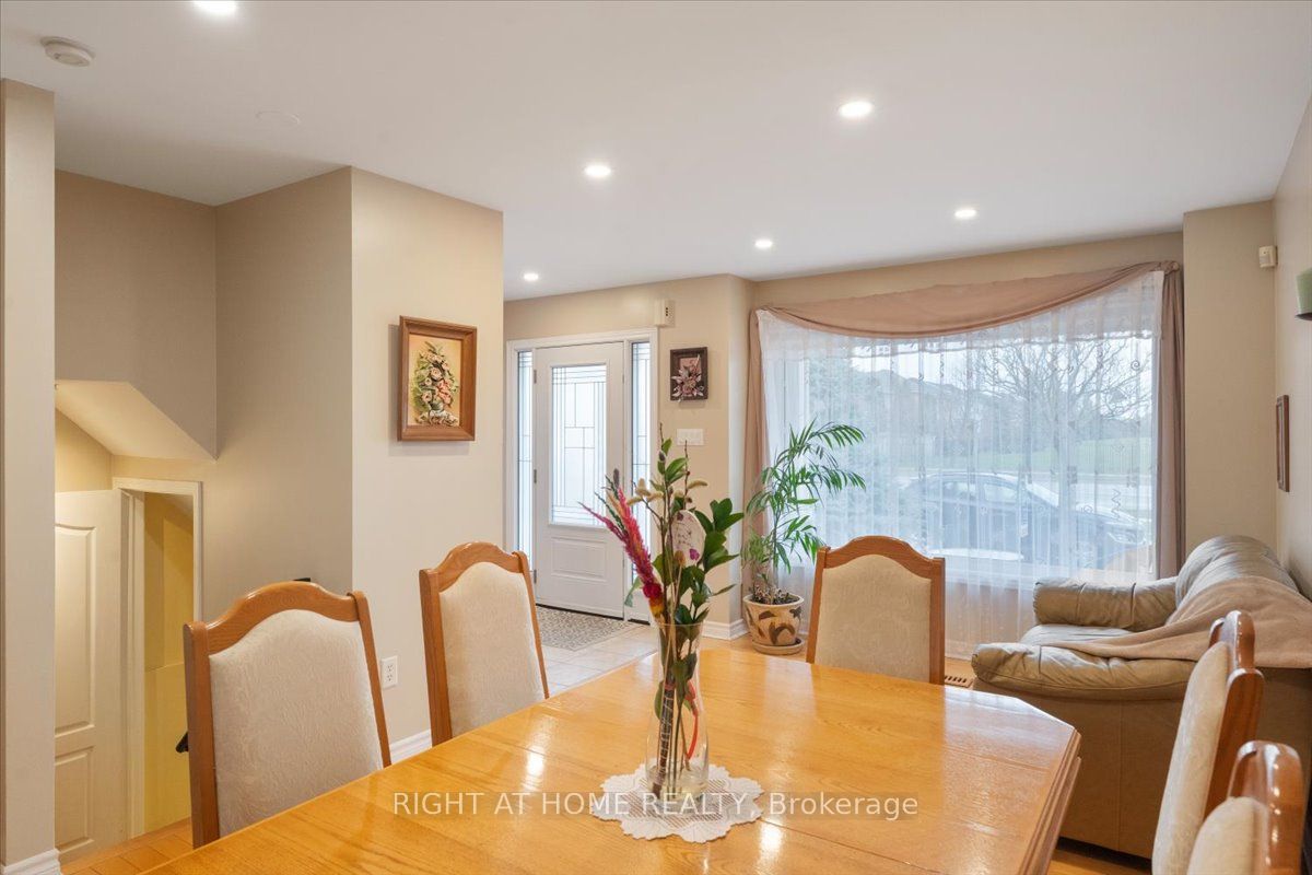 2356 Proudfoot Trail