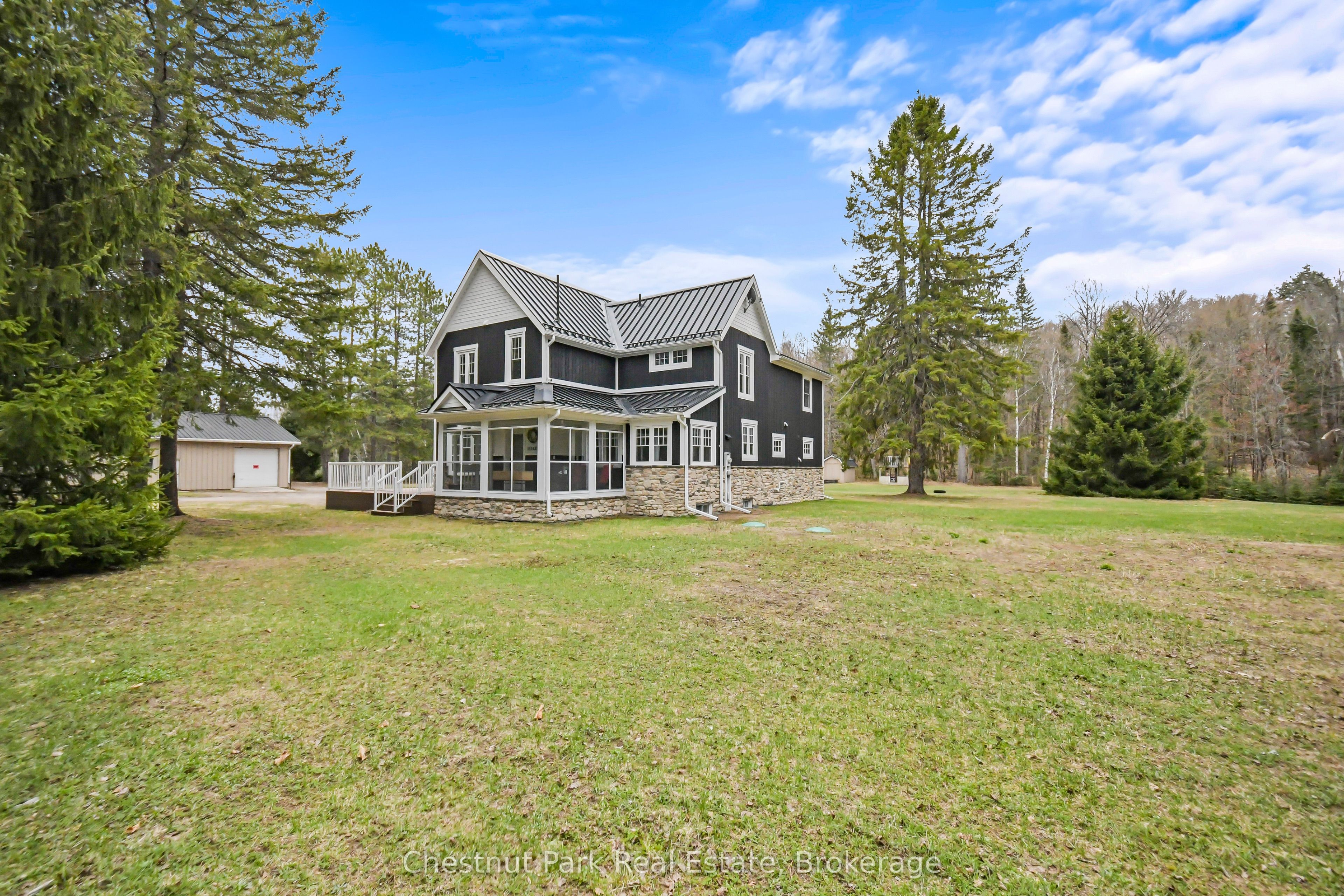 12 Emsdale Lake Road