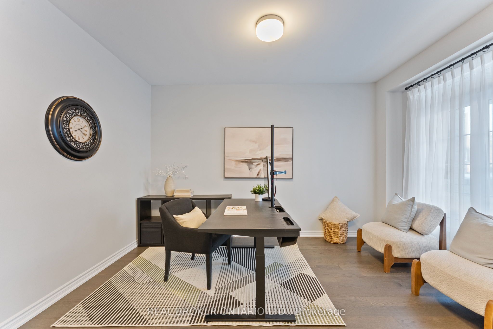 6 Howard Williams Court