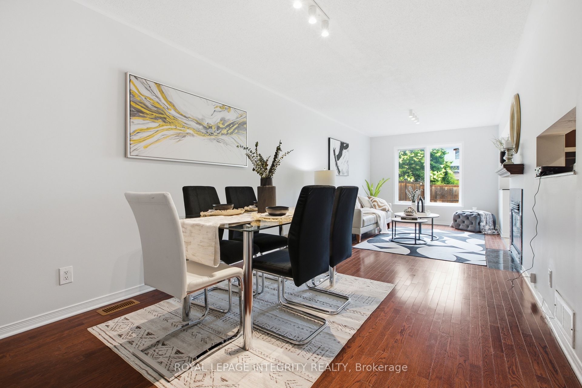 92 INVERKIP Avenue