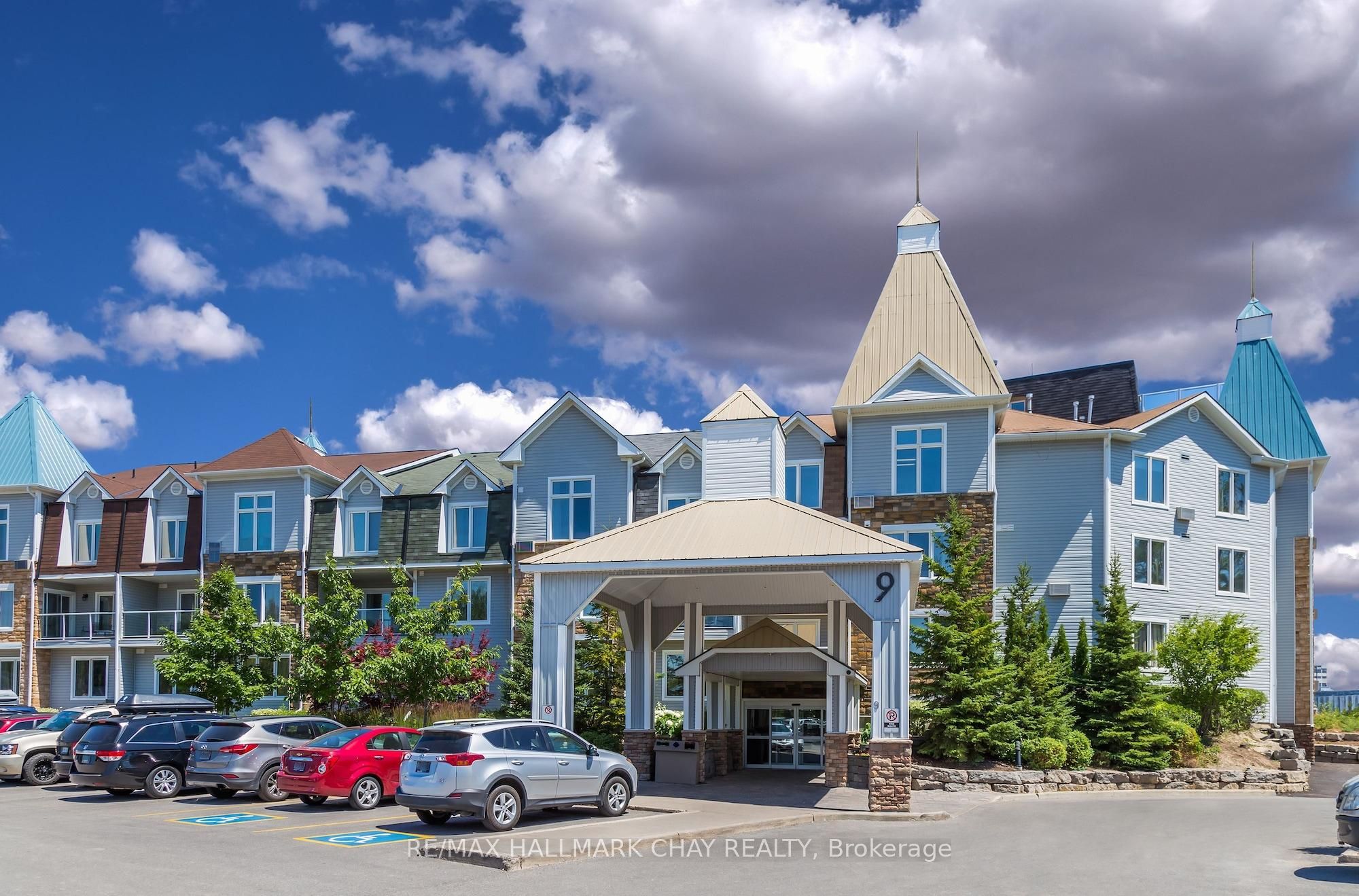 9 Harbour Street E