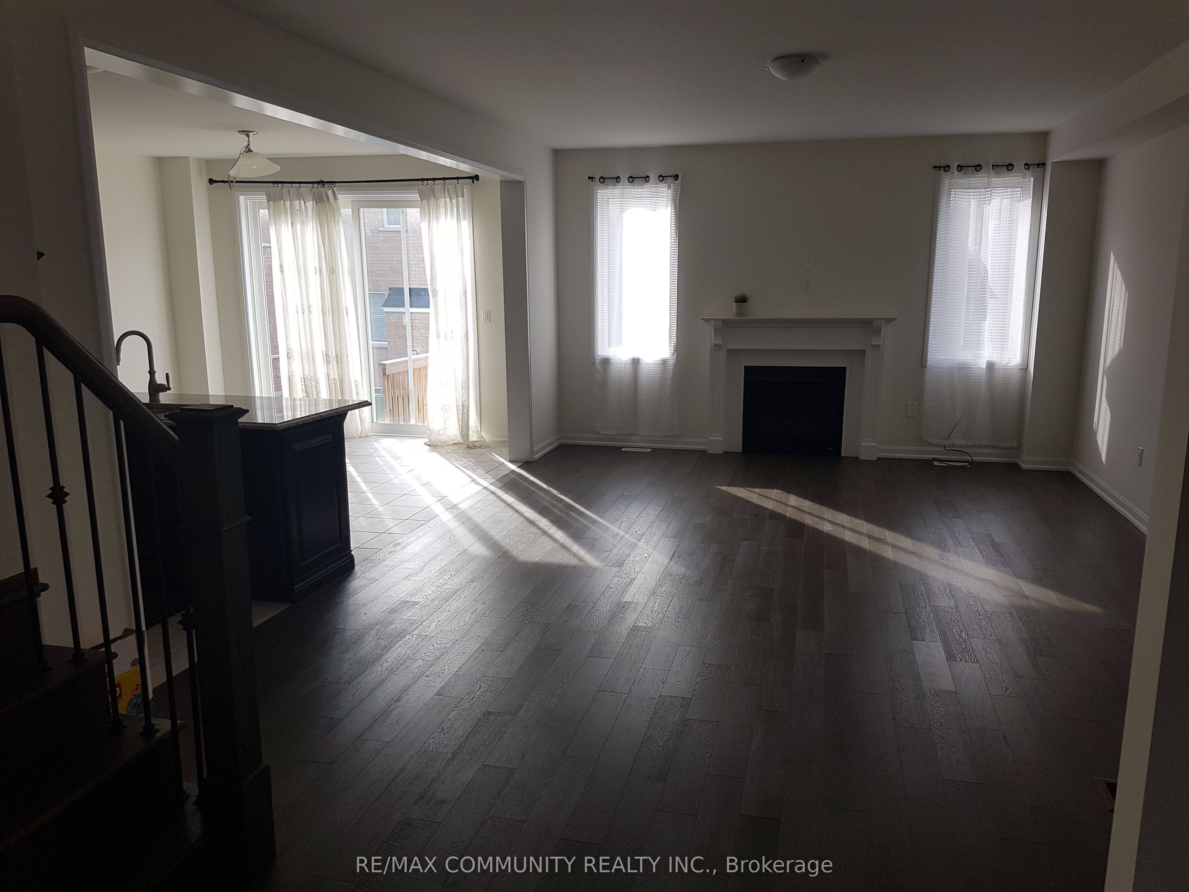 2447 Moonlight Crescent