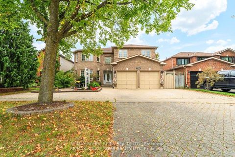 1106 Ridge Valley Drive Oshawa ON L1K 2E2