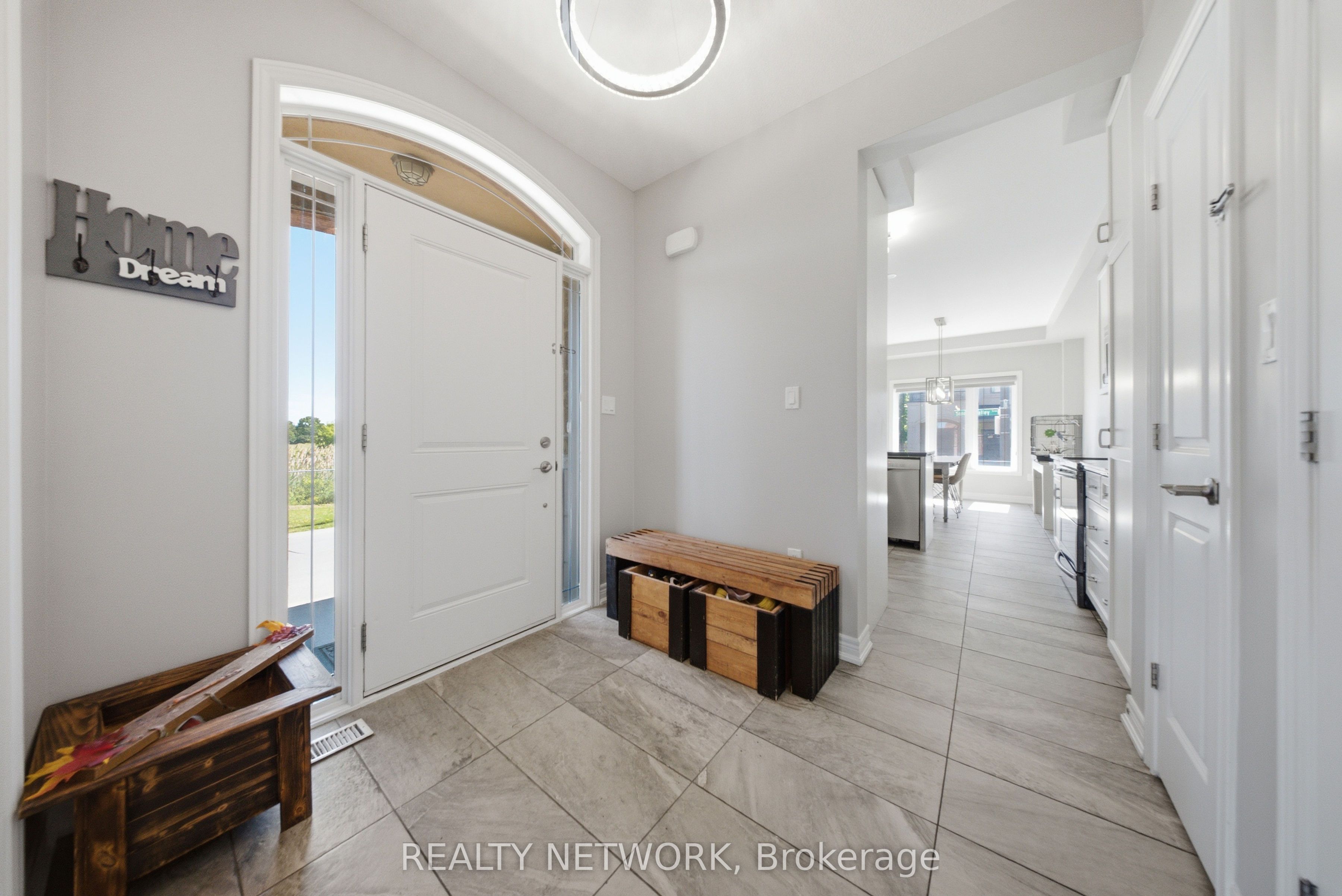 104 Sonoma Valley Crescent