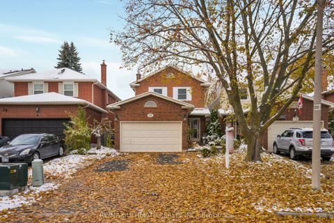 74 Robinson Crescent Whitby ON L1N 6W5