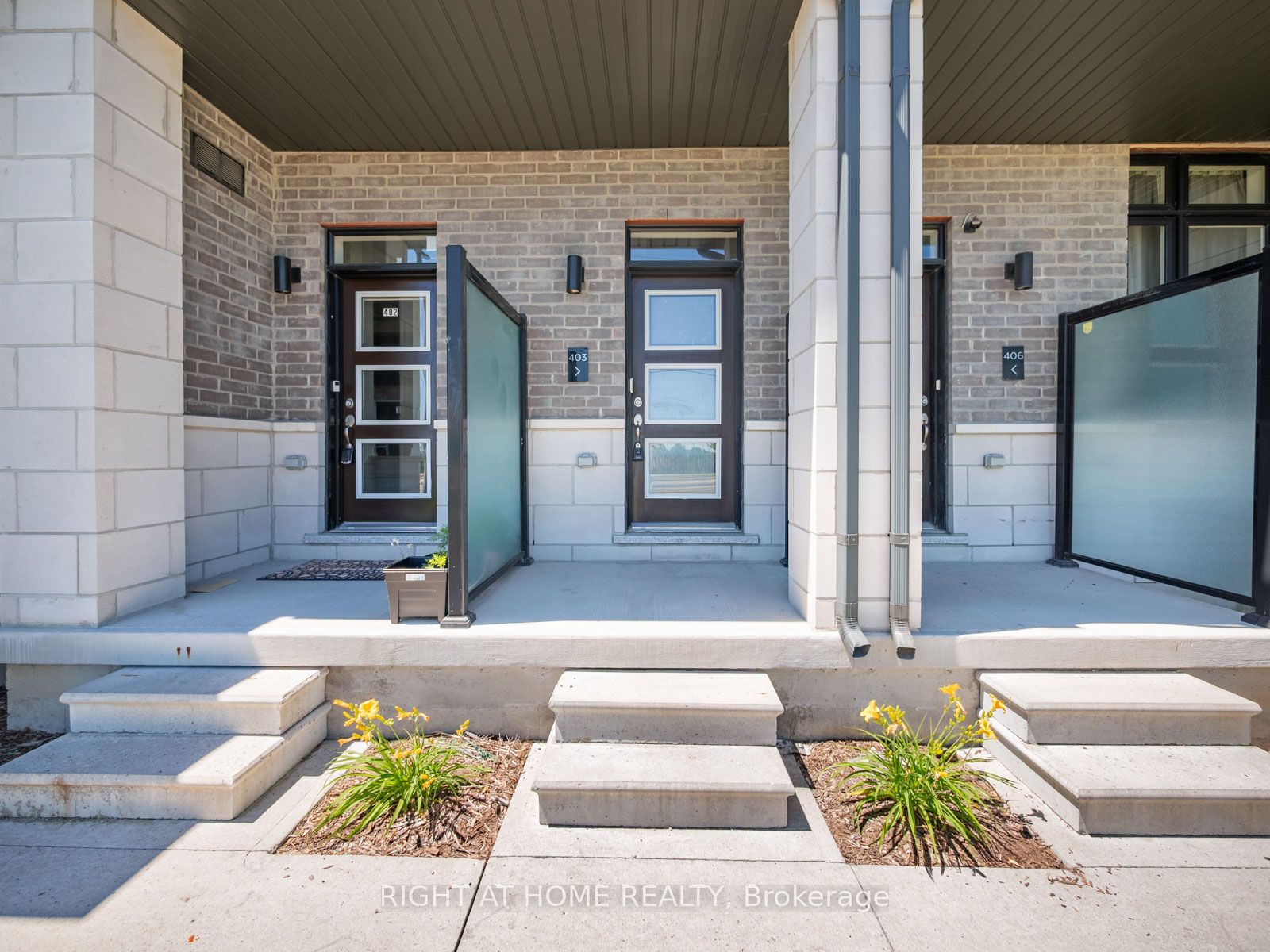 2550 Castlegate Crossing 403