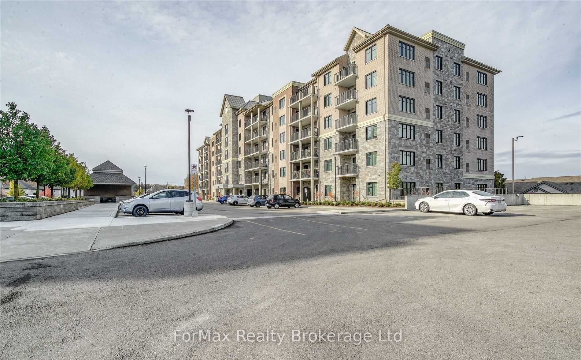 778 Laurelwood Drive 313