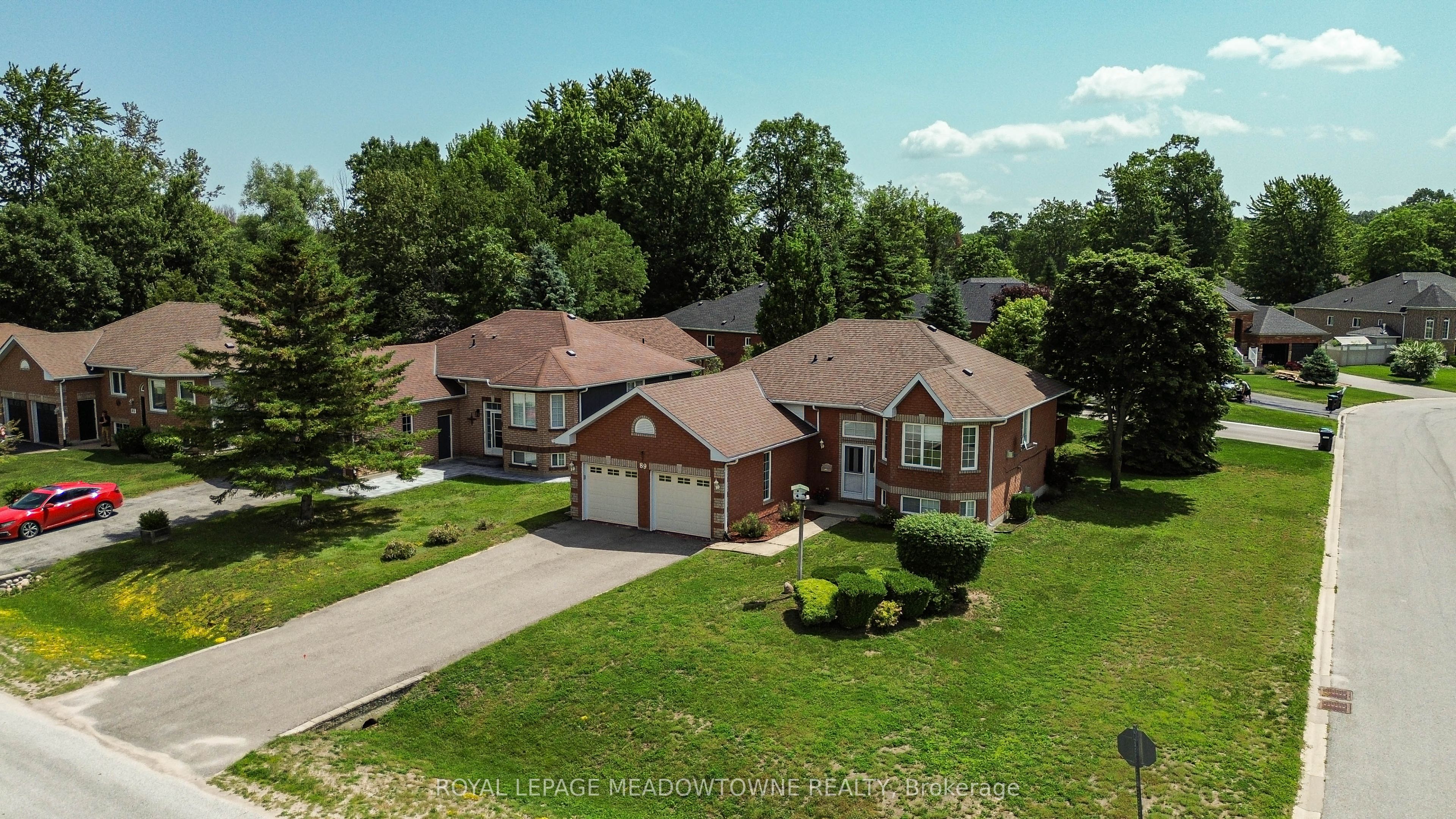 89 Royal Beech Drive