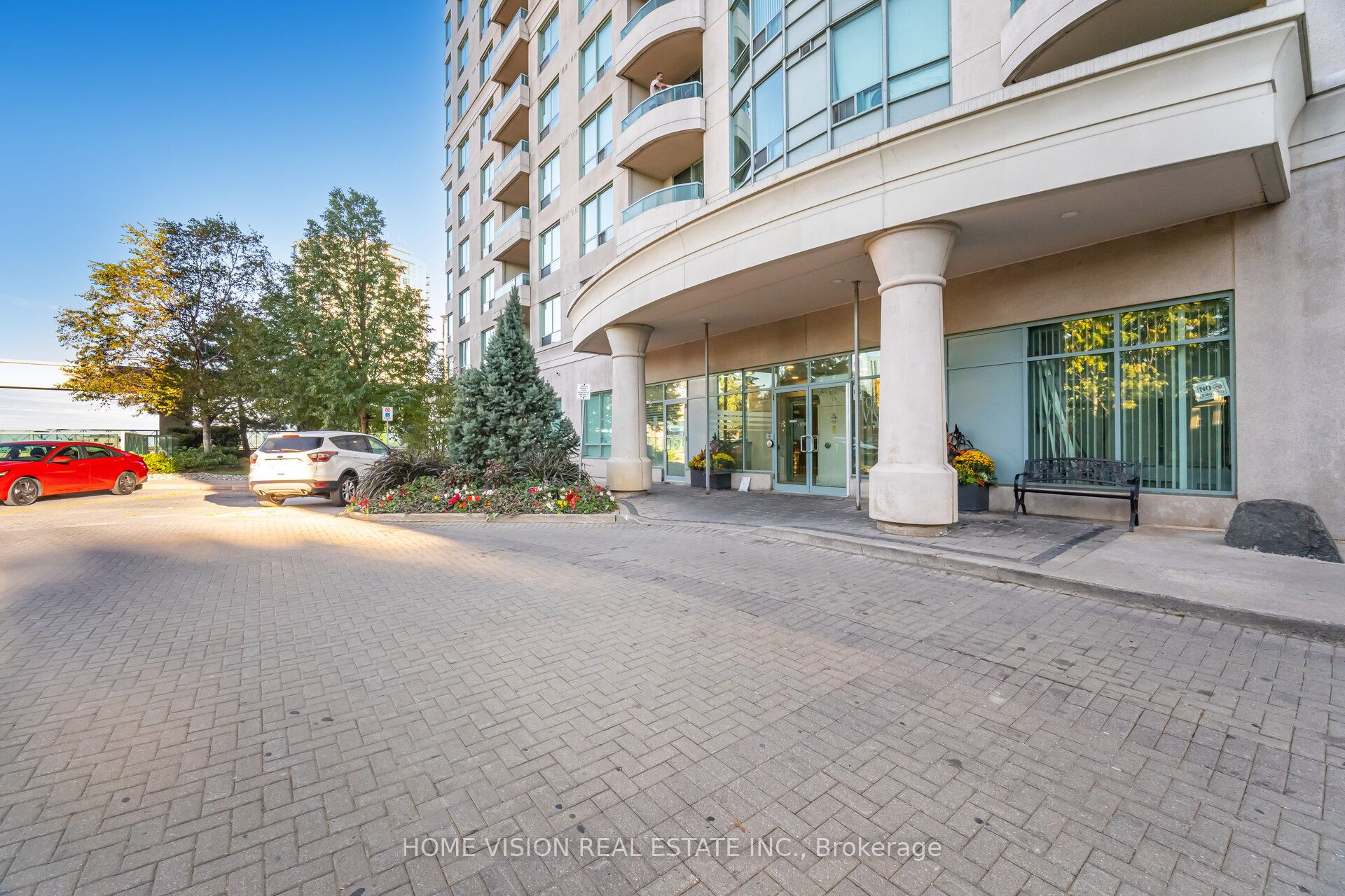 61 Town Centre Court 2006