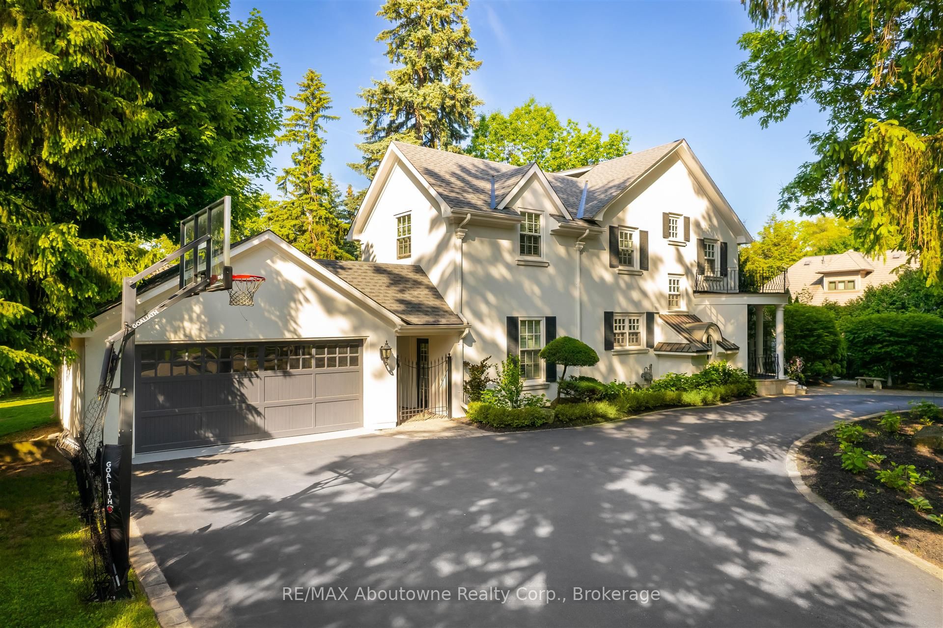 317 Gloucester Avenue