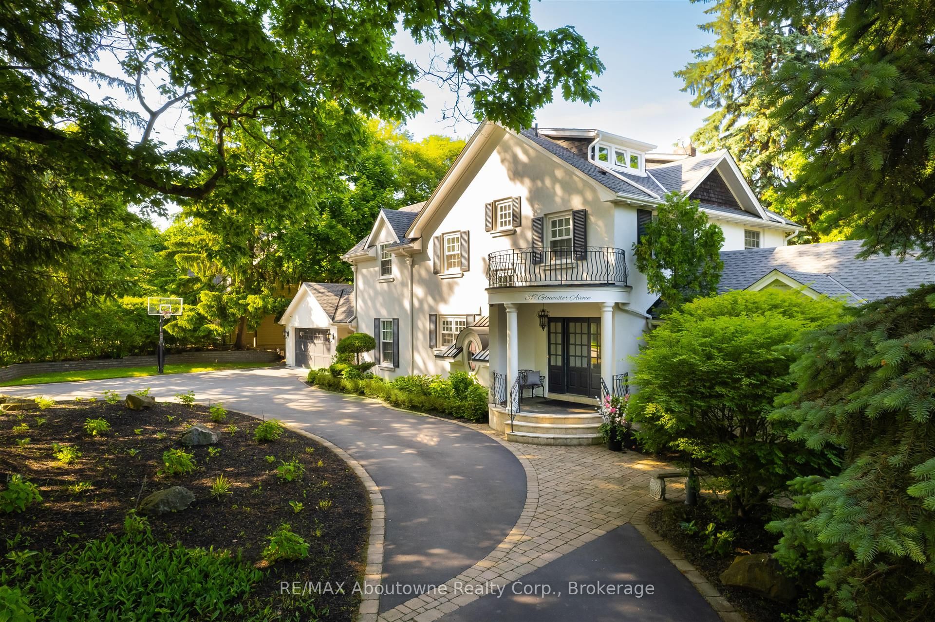 317 Gloucester Avenue