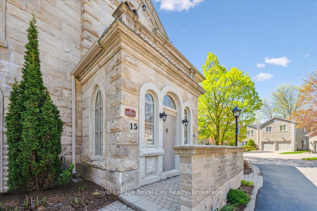 25 Manor Park Crescent 15