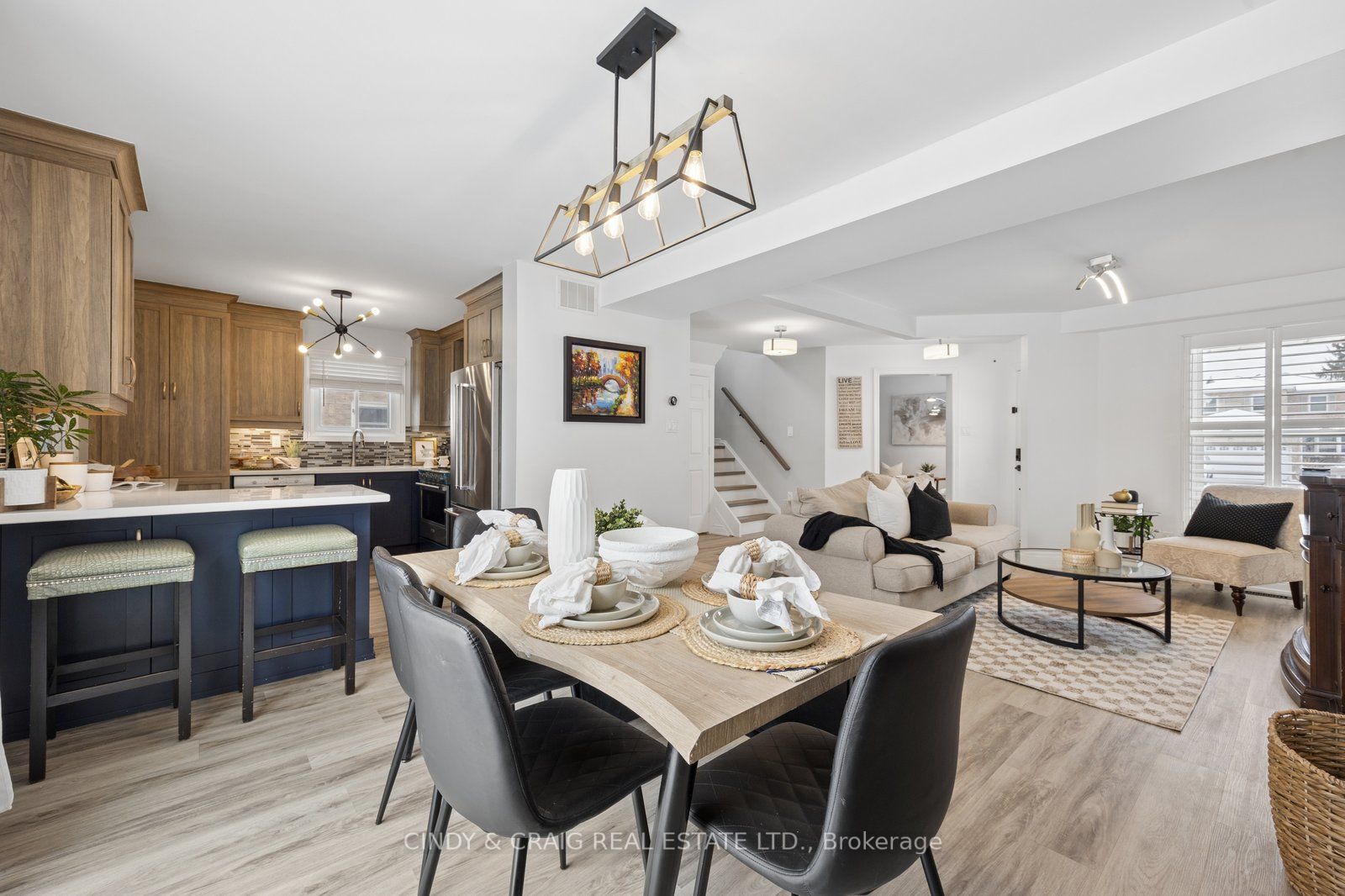 107 Hemingford Place