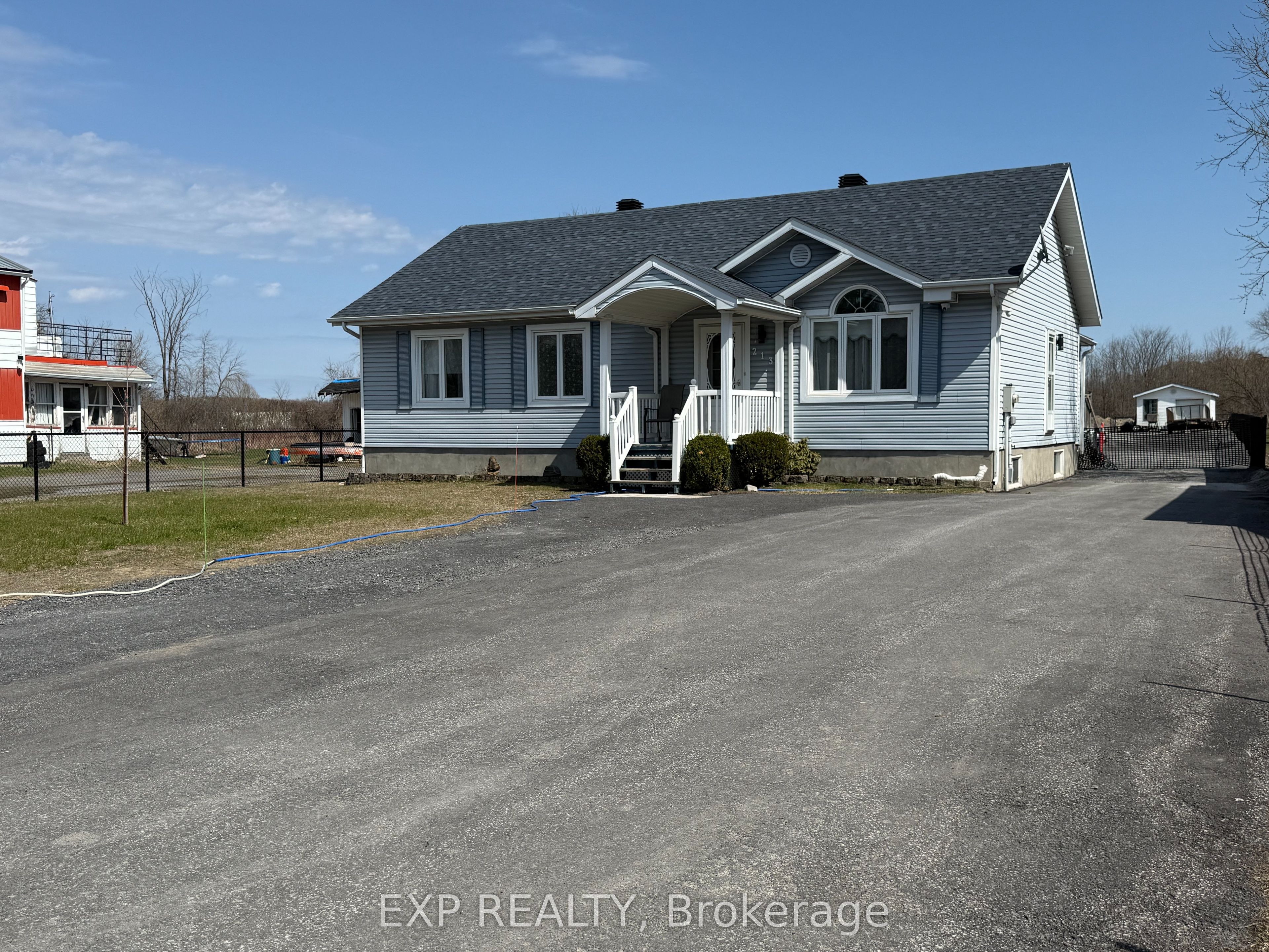 213 Longueuil Street
