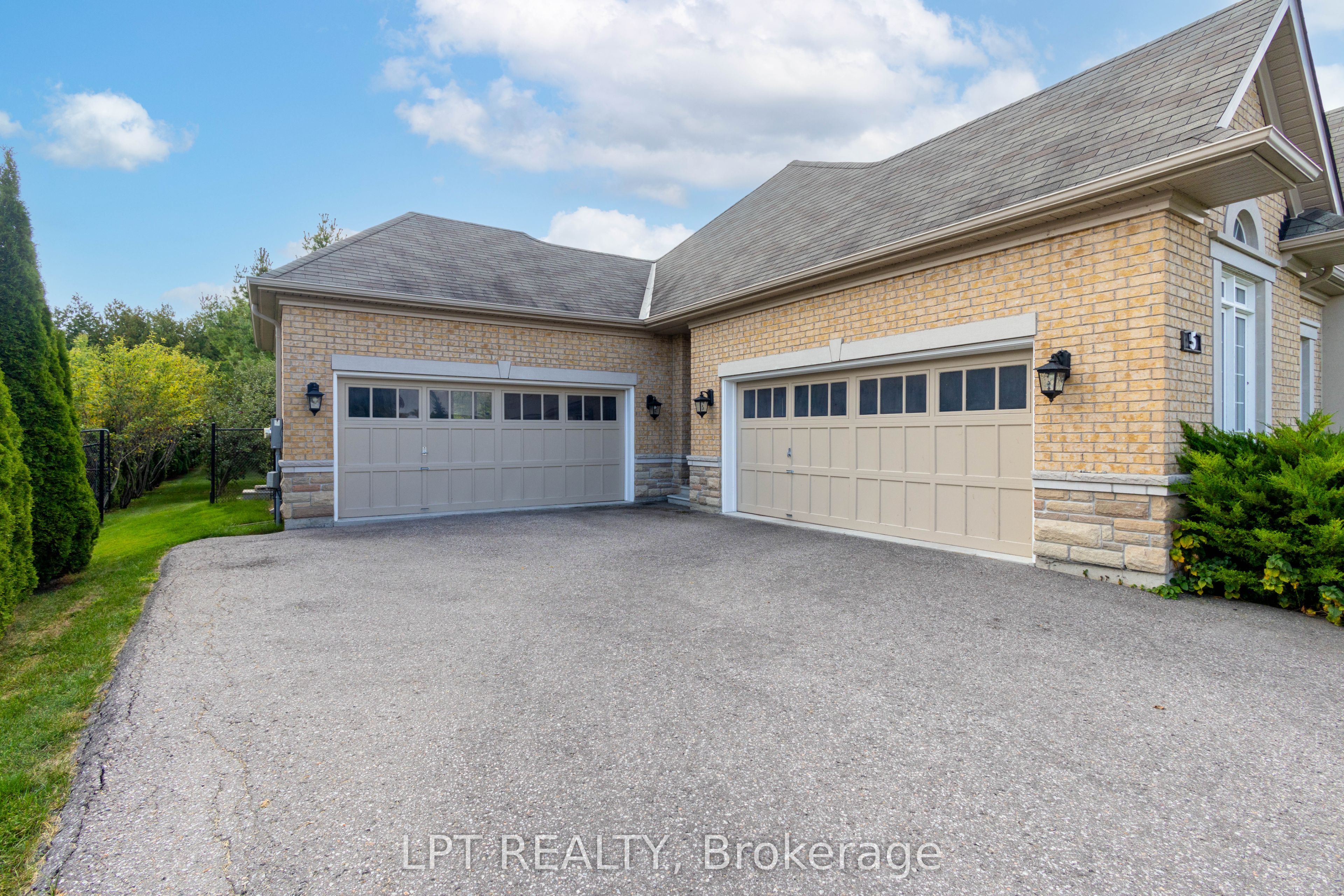 5 Wolford Court