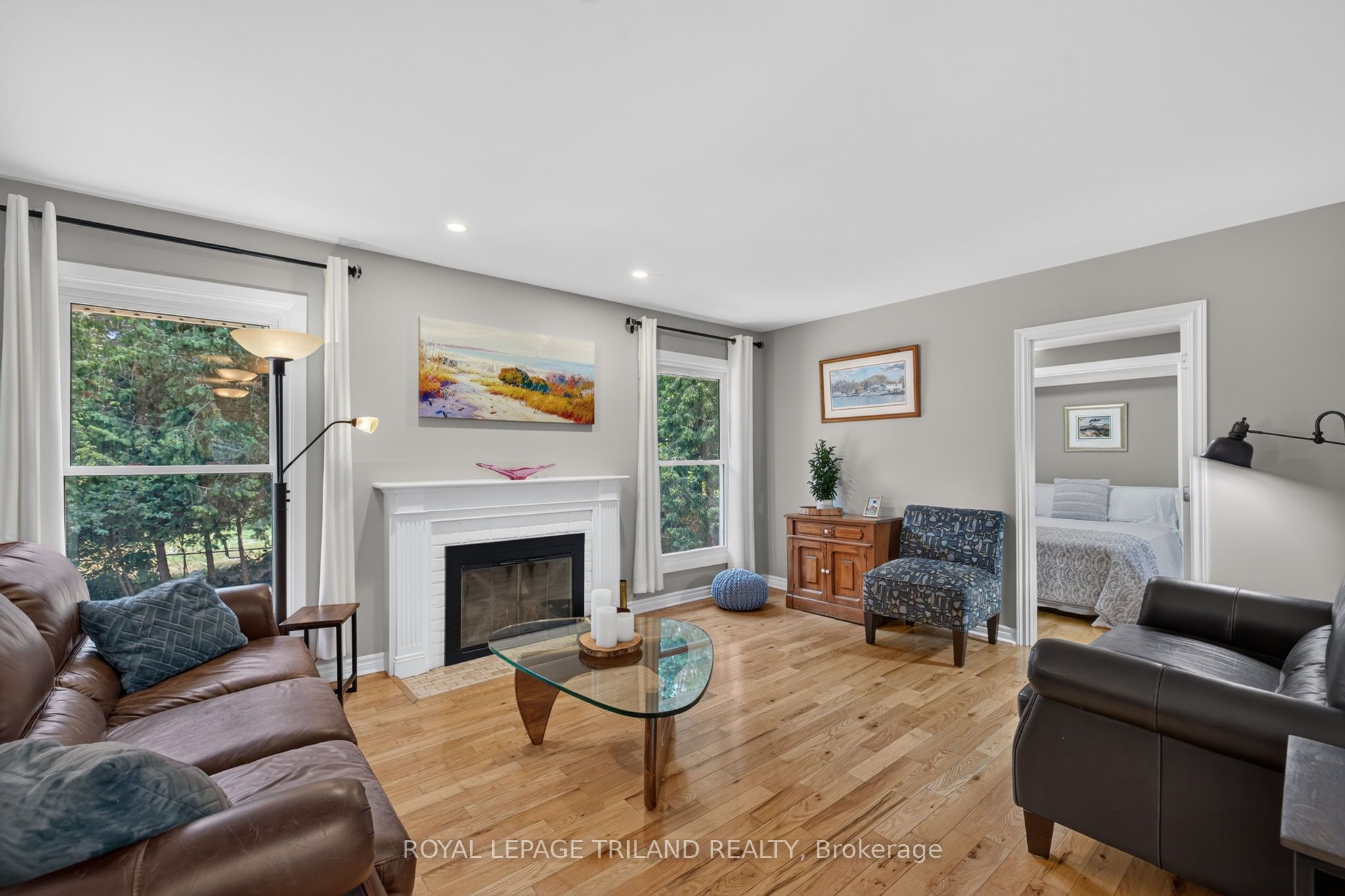 10 Plymouth Avenue
