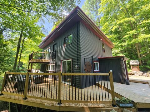 12 7th Avenue South Bruce Peninsula ON N0H 2T0