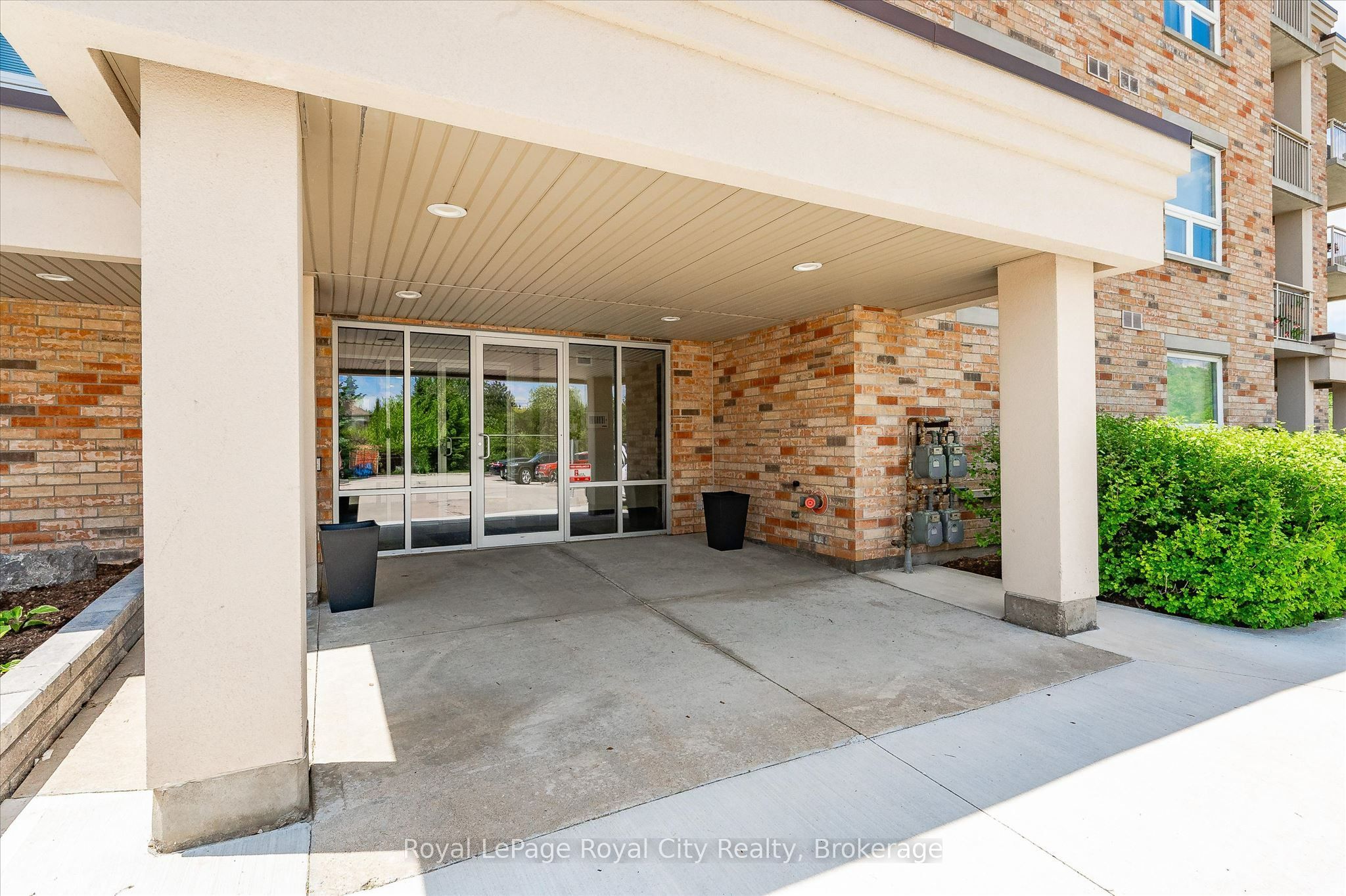 901 Paisley Drive 101