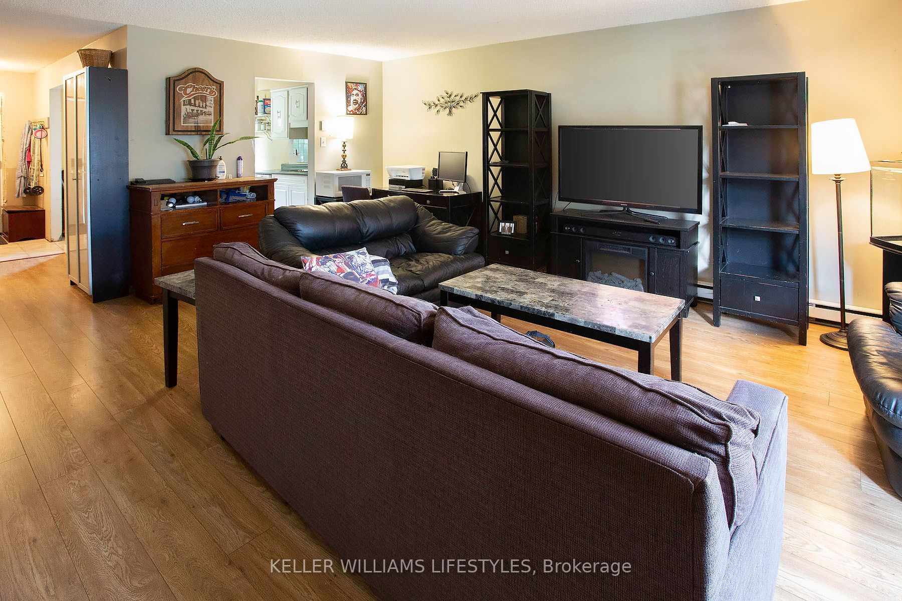 120 Monmore Road