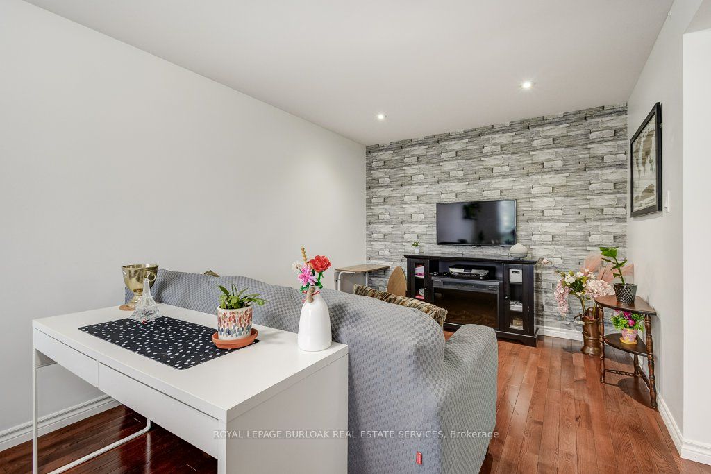 1350 Limeridge Road E 18