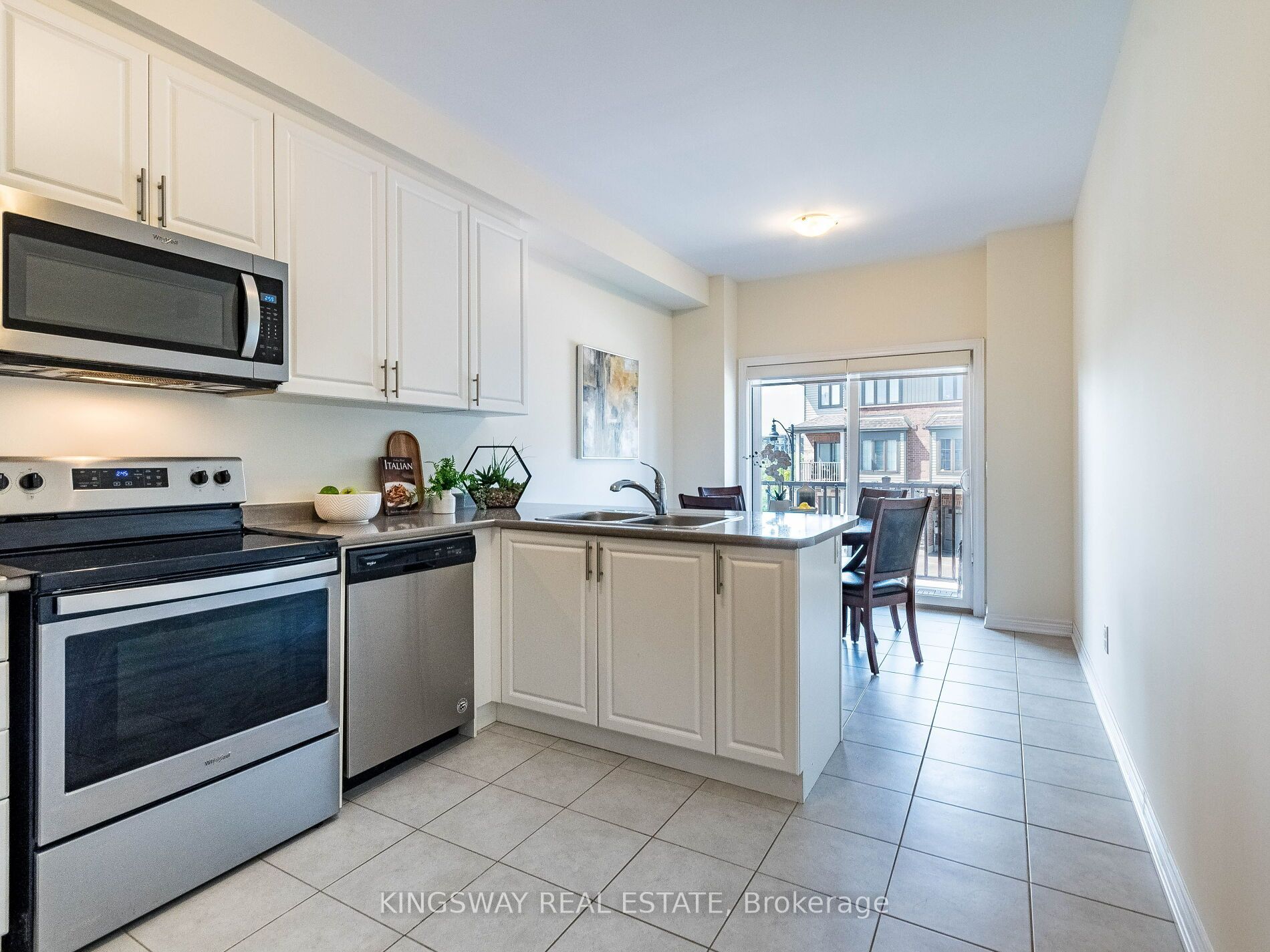 279 Skinner Road N