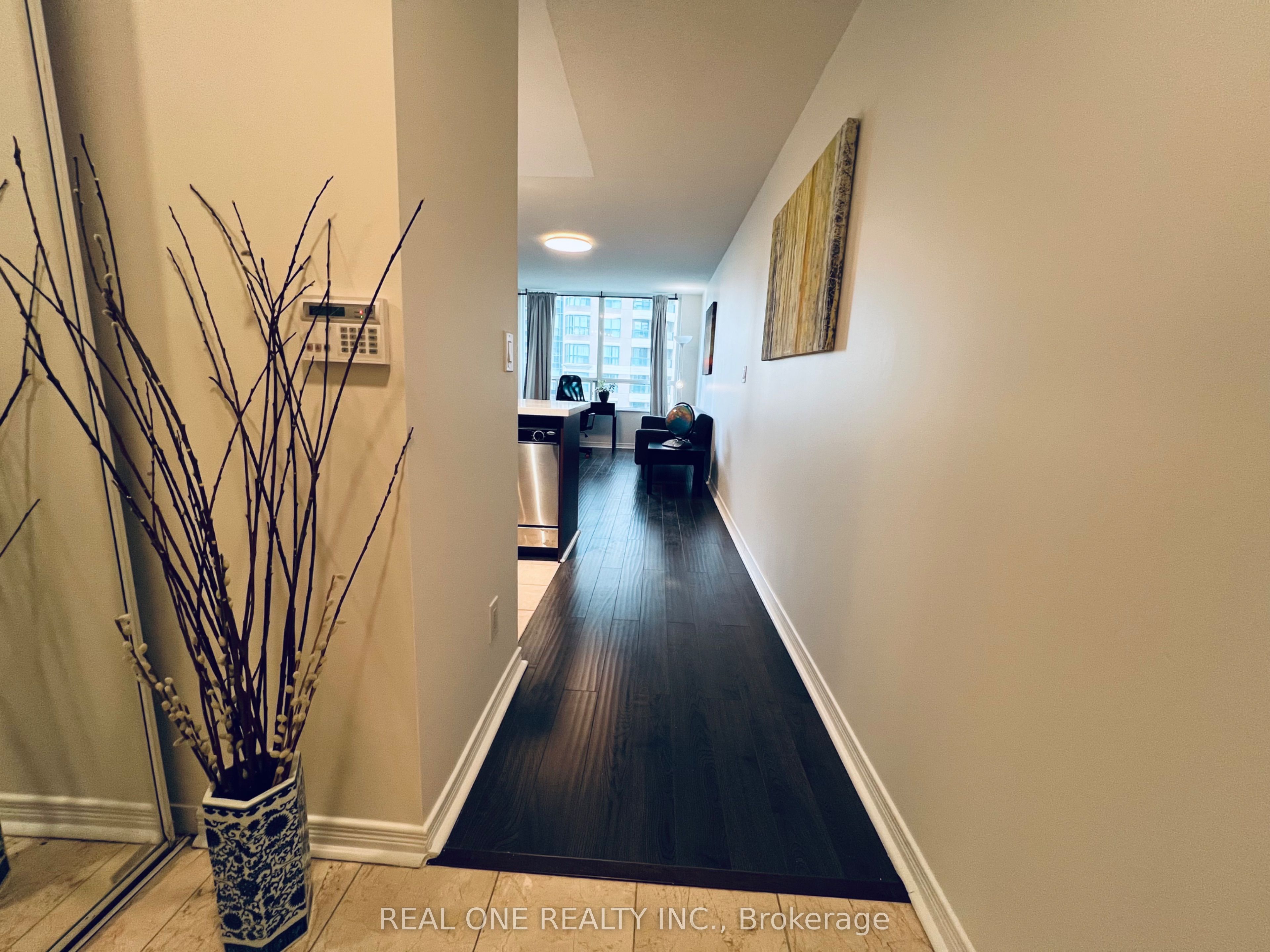 503 Beecroft Road 801