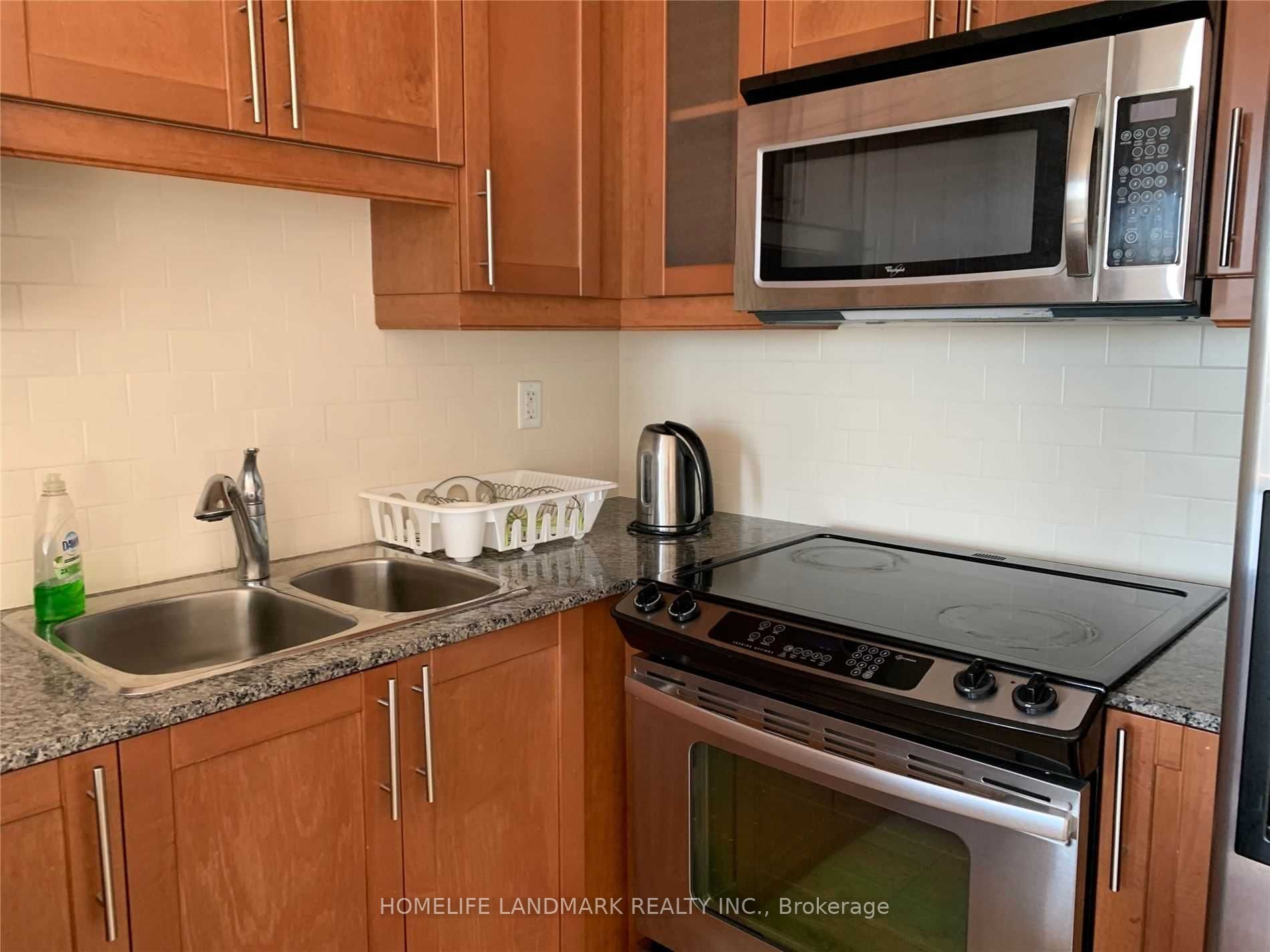18 Holmes Avenue 702