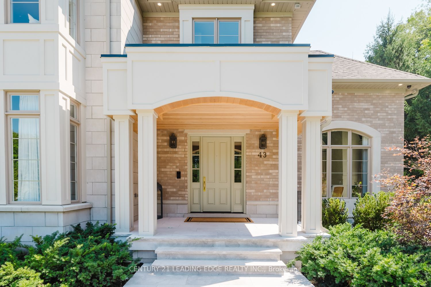 43 Newton Reed Crescent