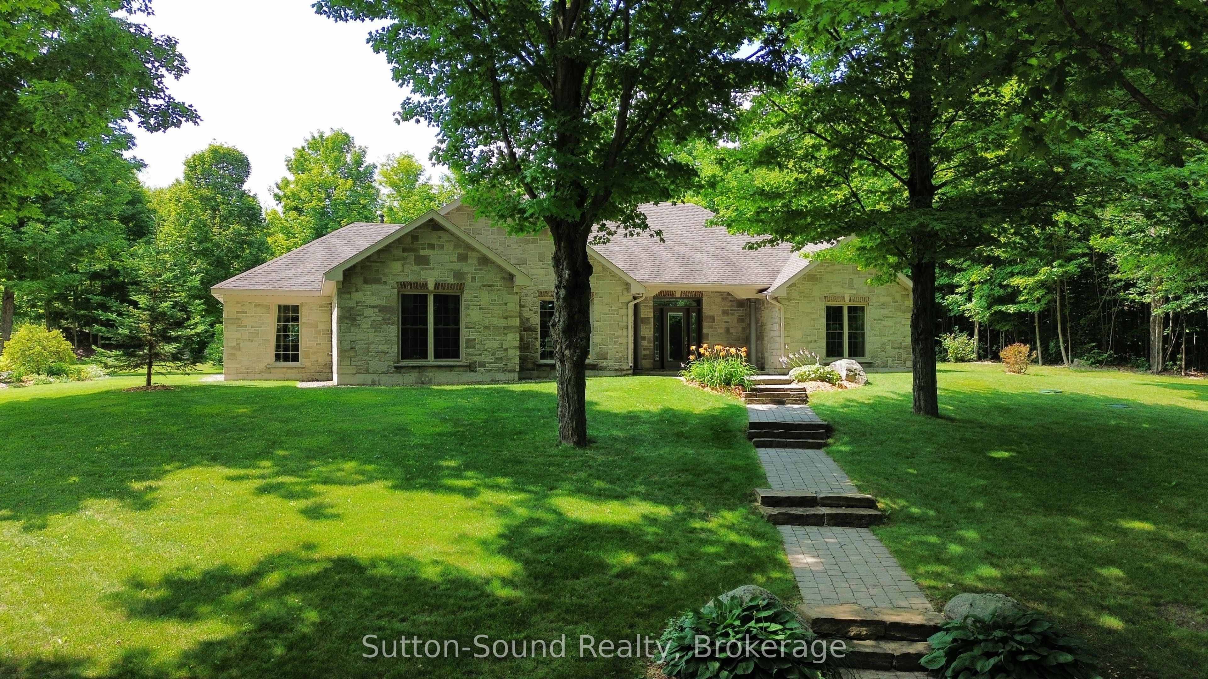 505556 Grey Road 1 Road