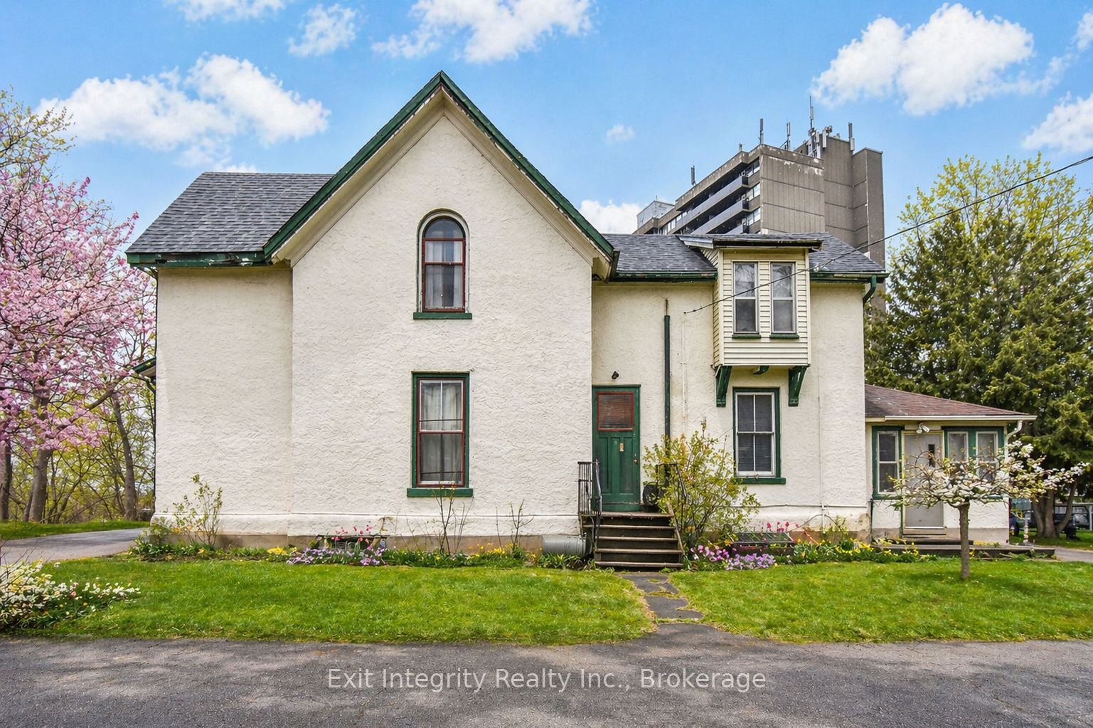 20 Elliott Street