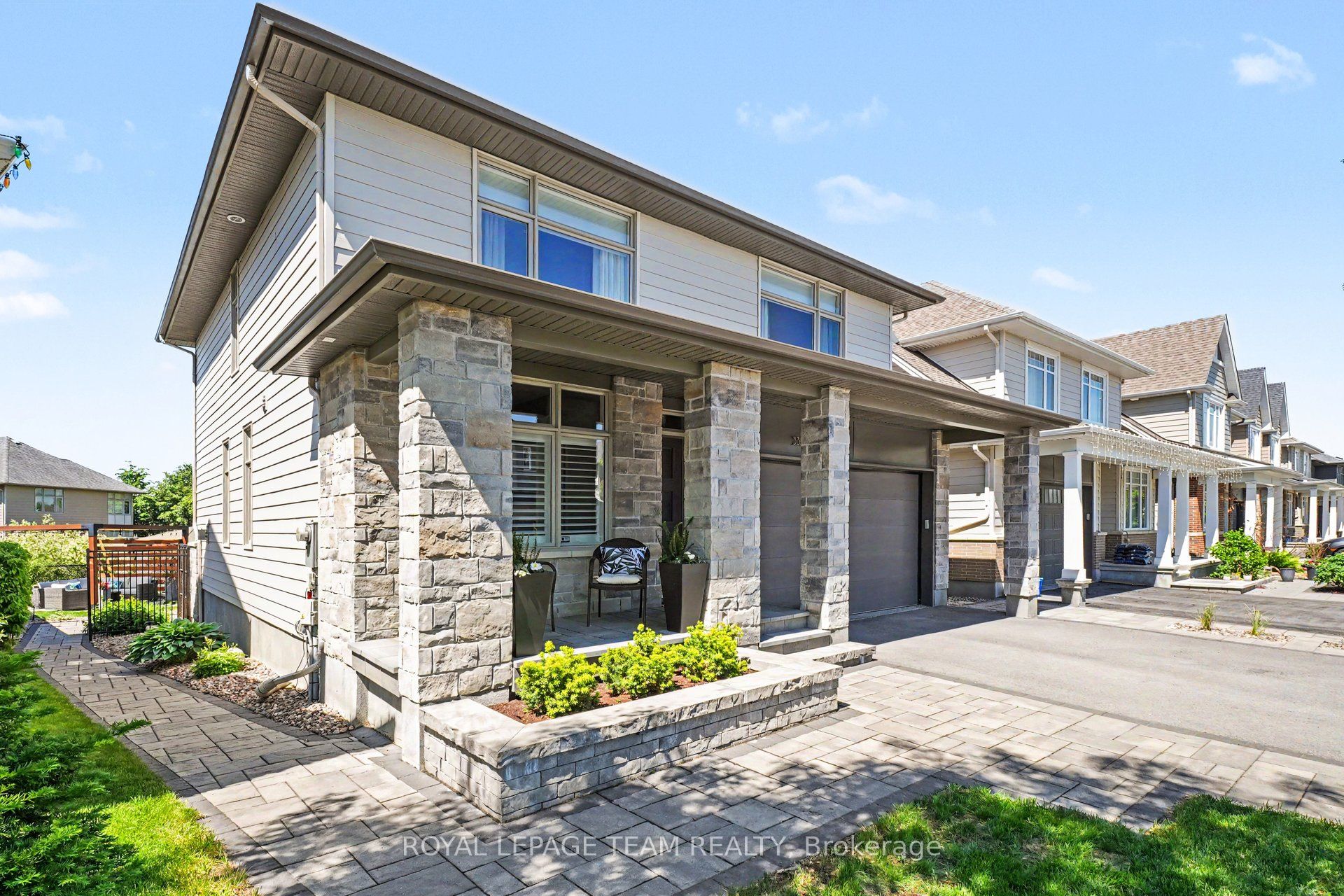 330 Devonian Way