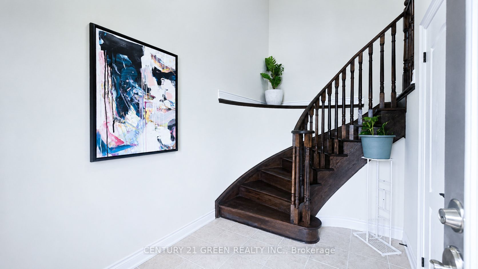 61 Magdalan Crescent