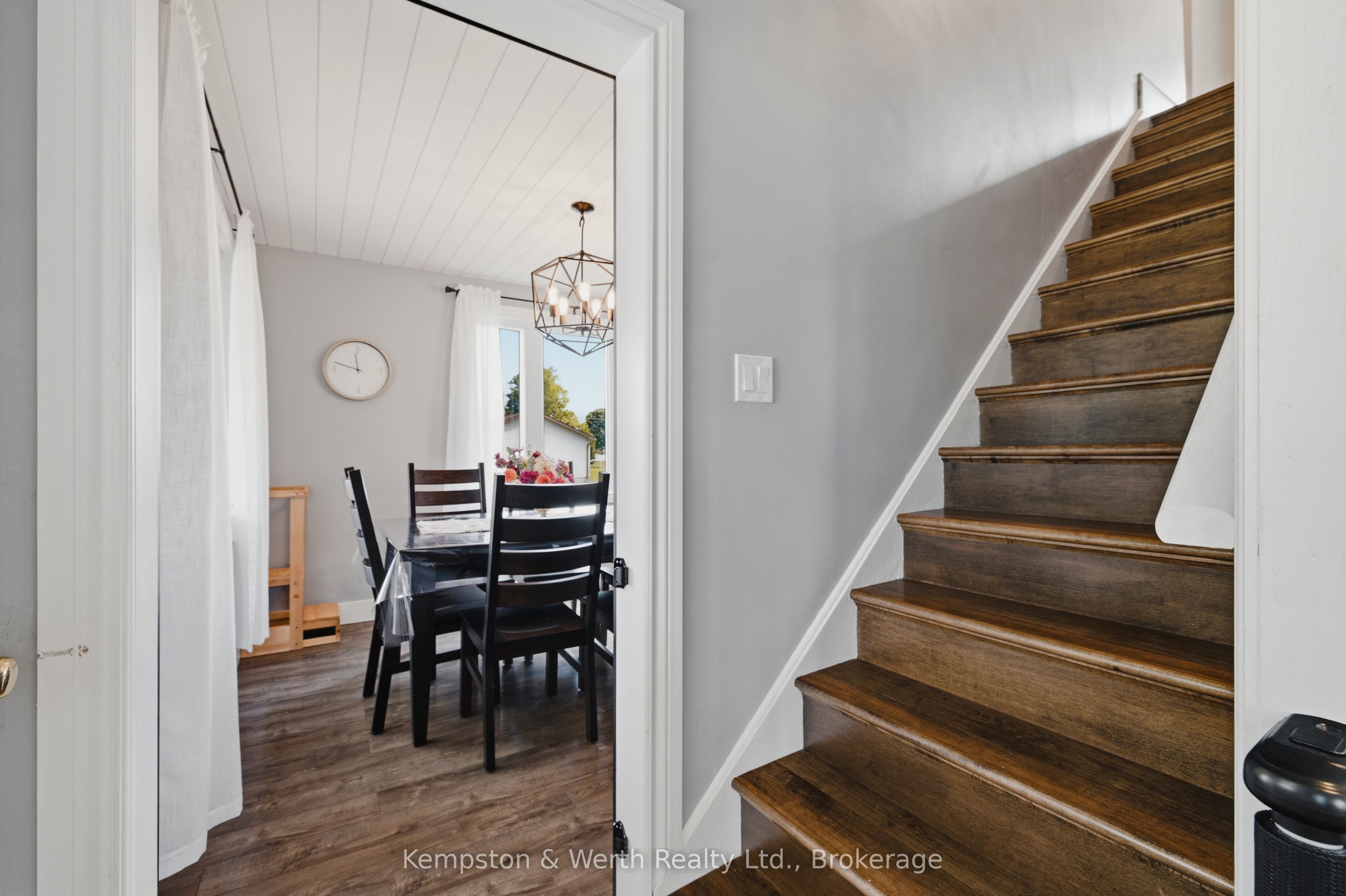6991 Road 164, R.R. # 2 Road