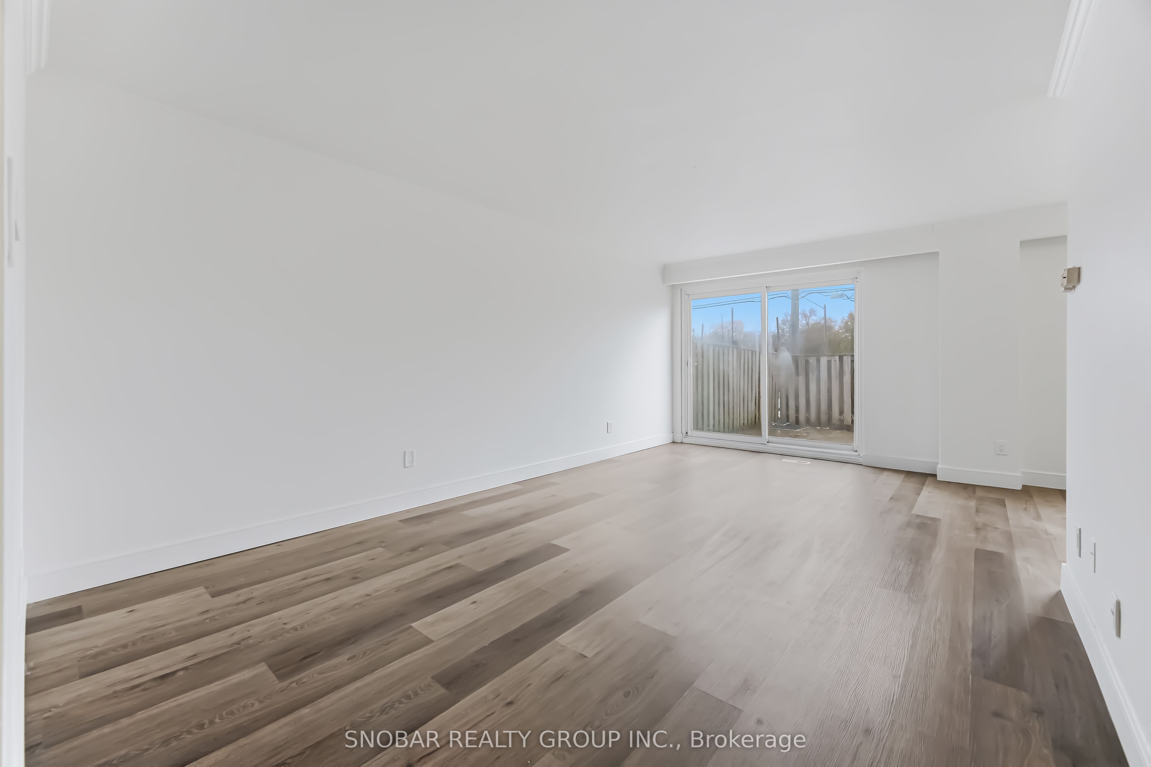 3308 The Credit Woodlands N/A 11