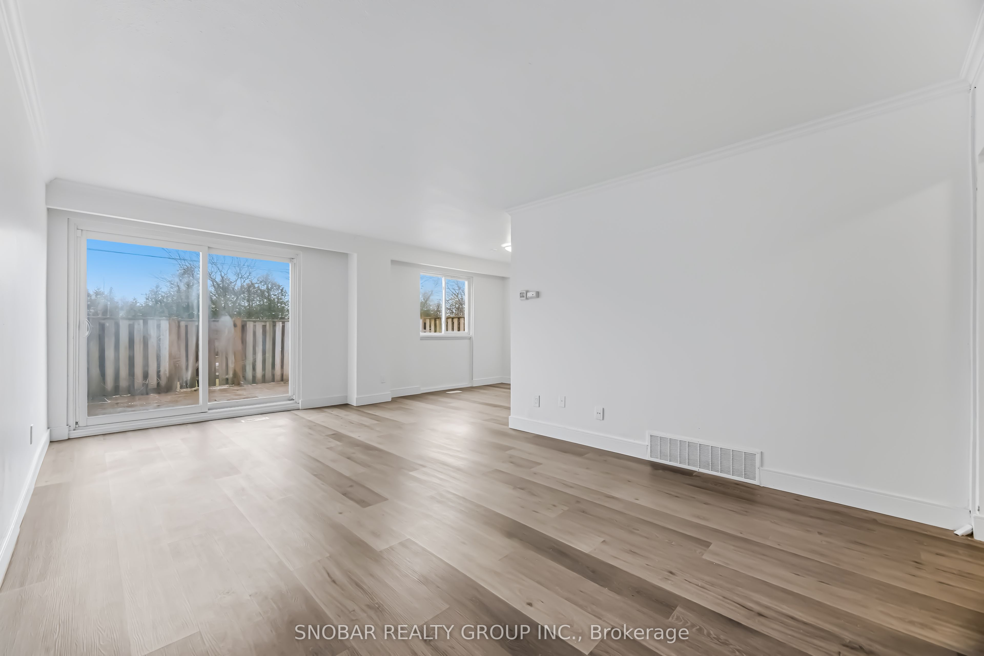 3308 The Credit Woodlands N/A 11