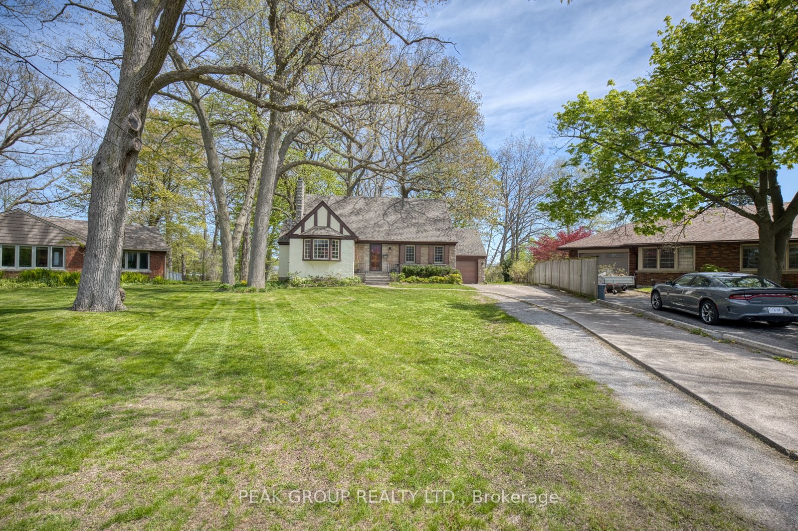 5524 Woodland Boulevard