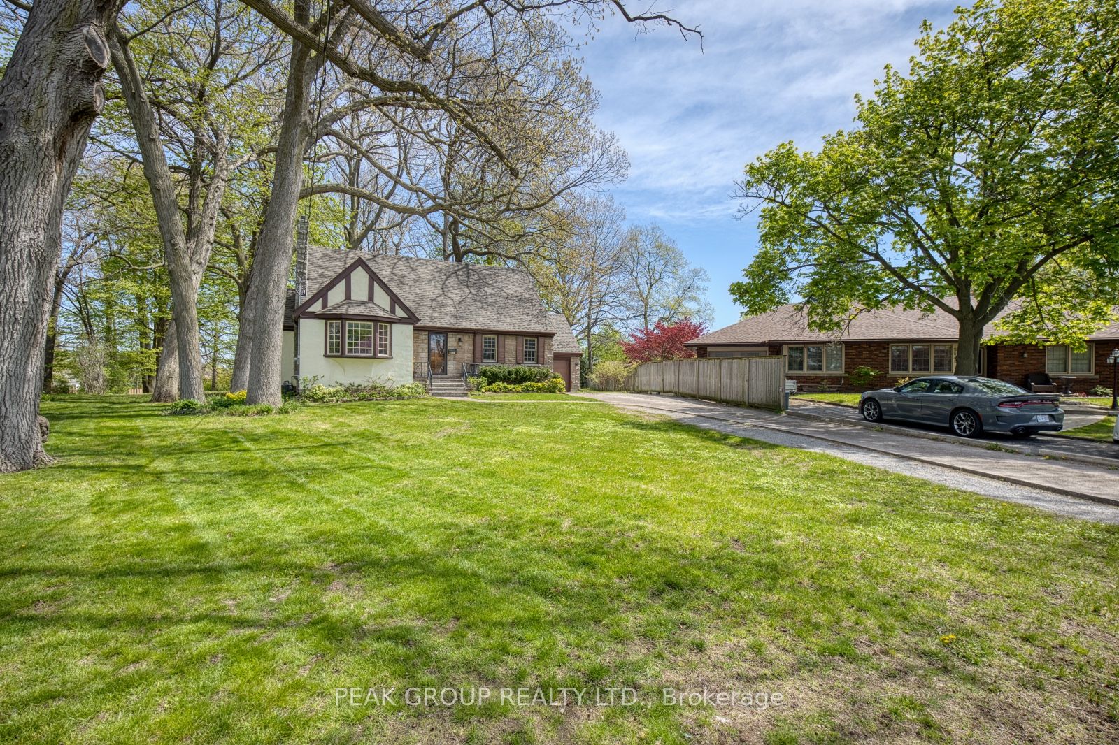 5524 Woodland Boulevard