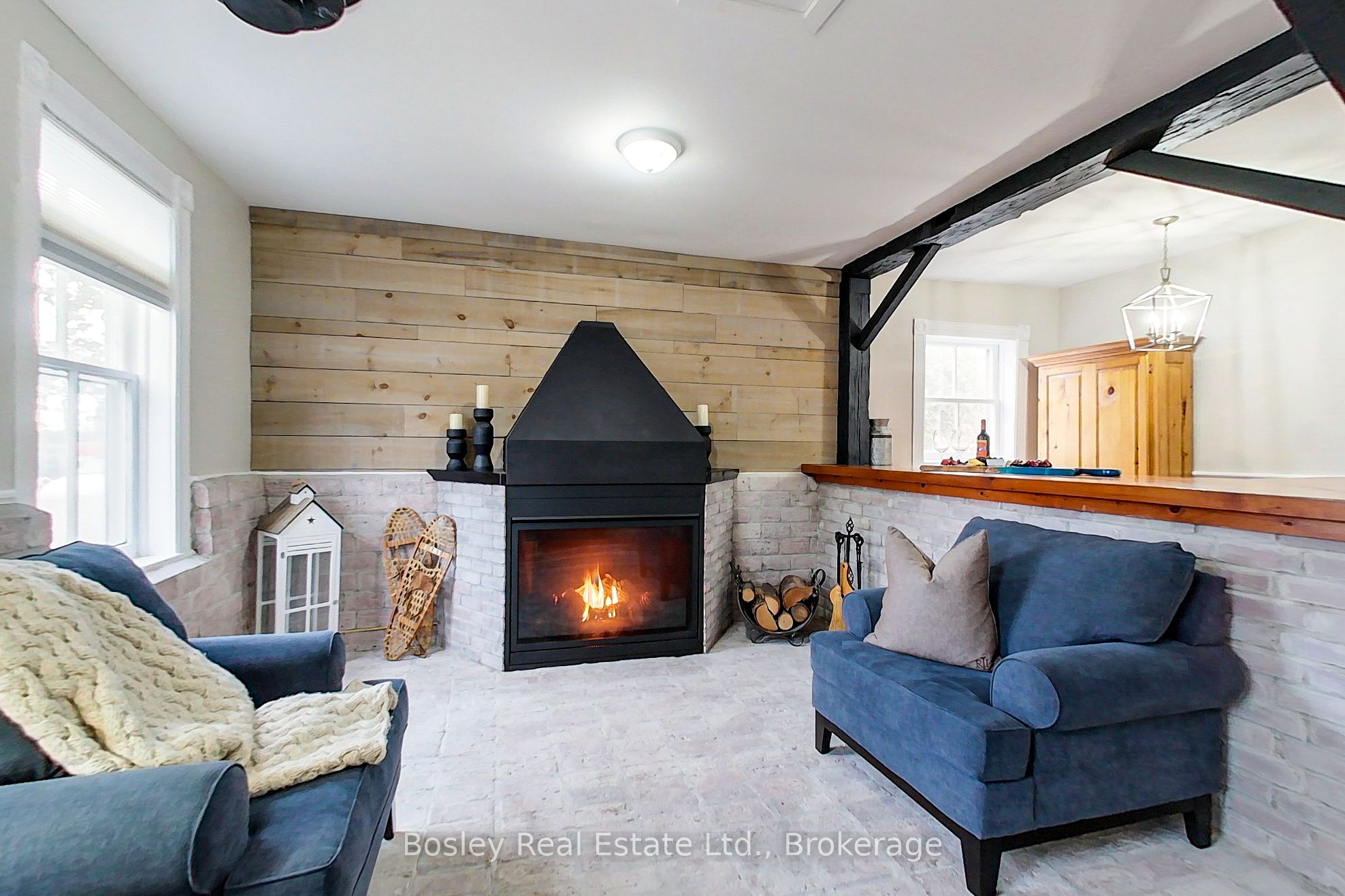 726004 22B Side Road