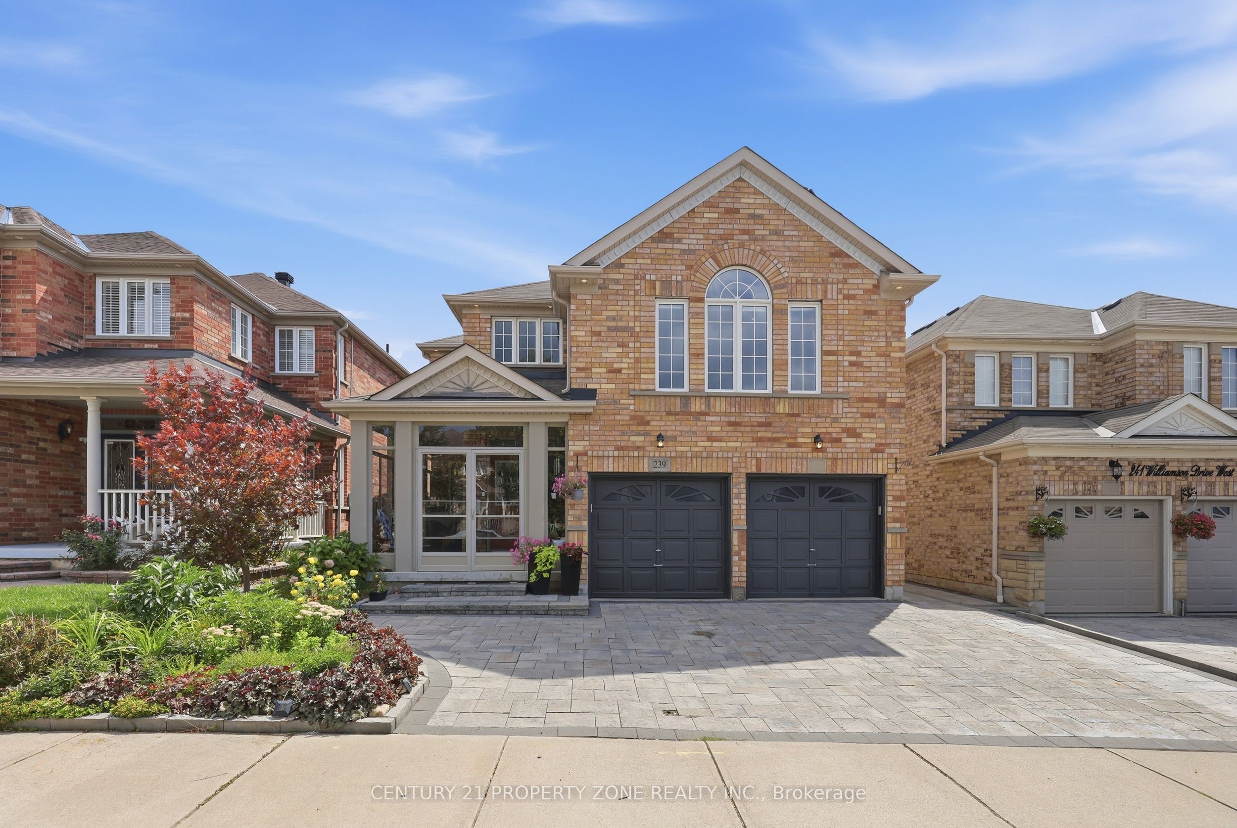 239 Williamson Drive W
